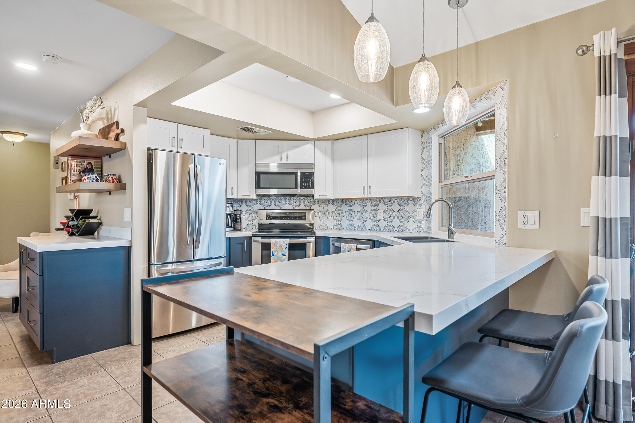 4616 W BUFFALO Street