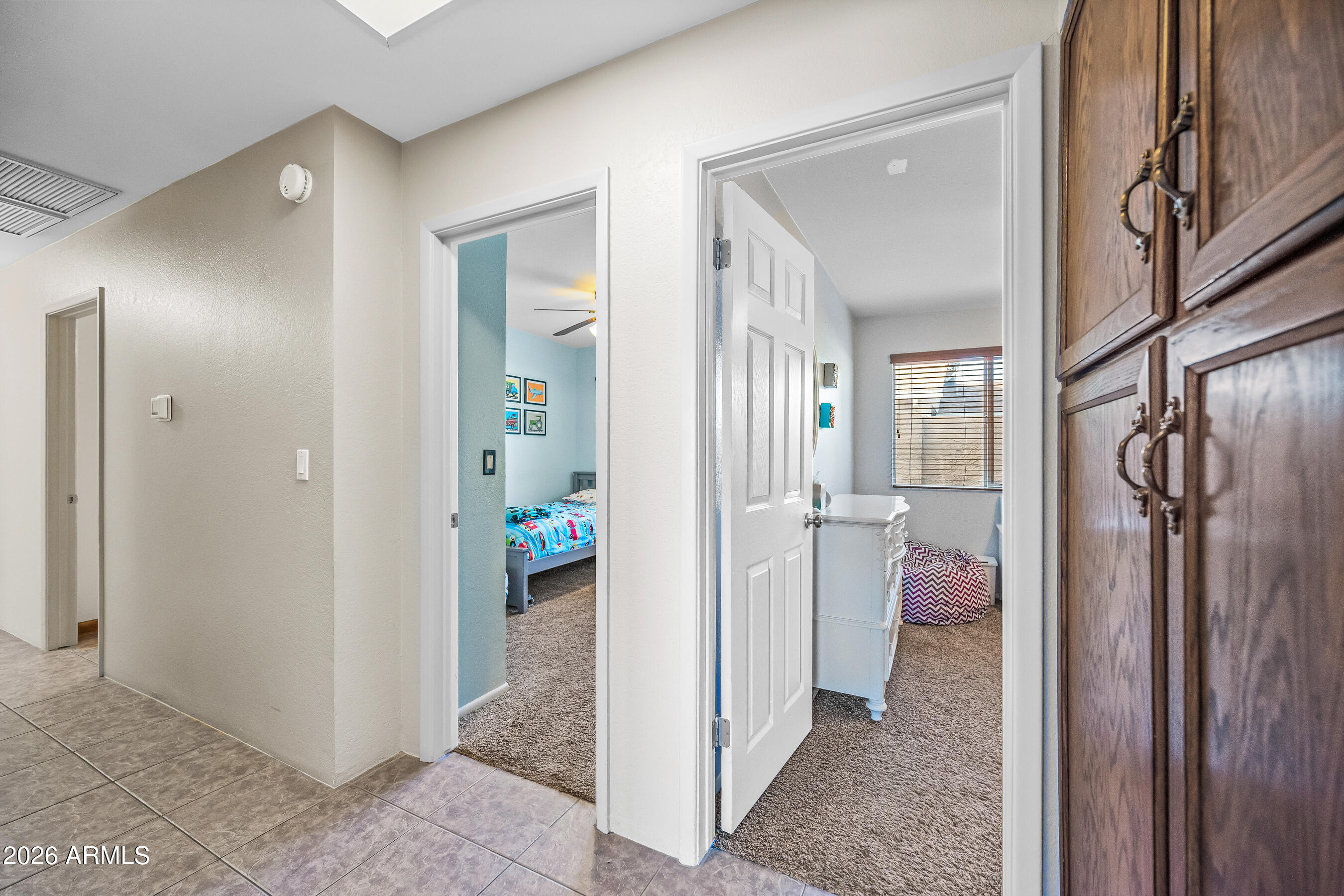 4616 W BUFFALO Street