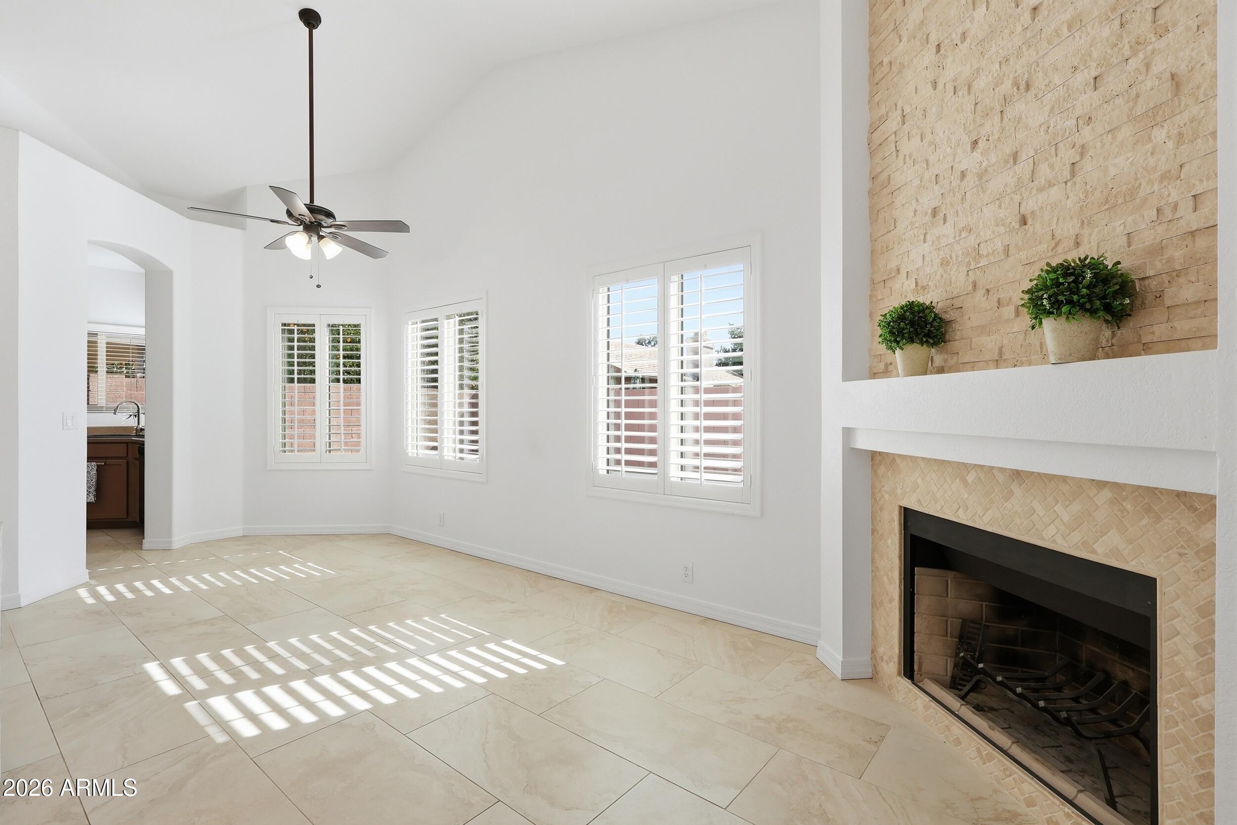 4257 E ROSEMONTE Drive