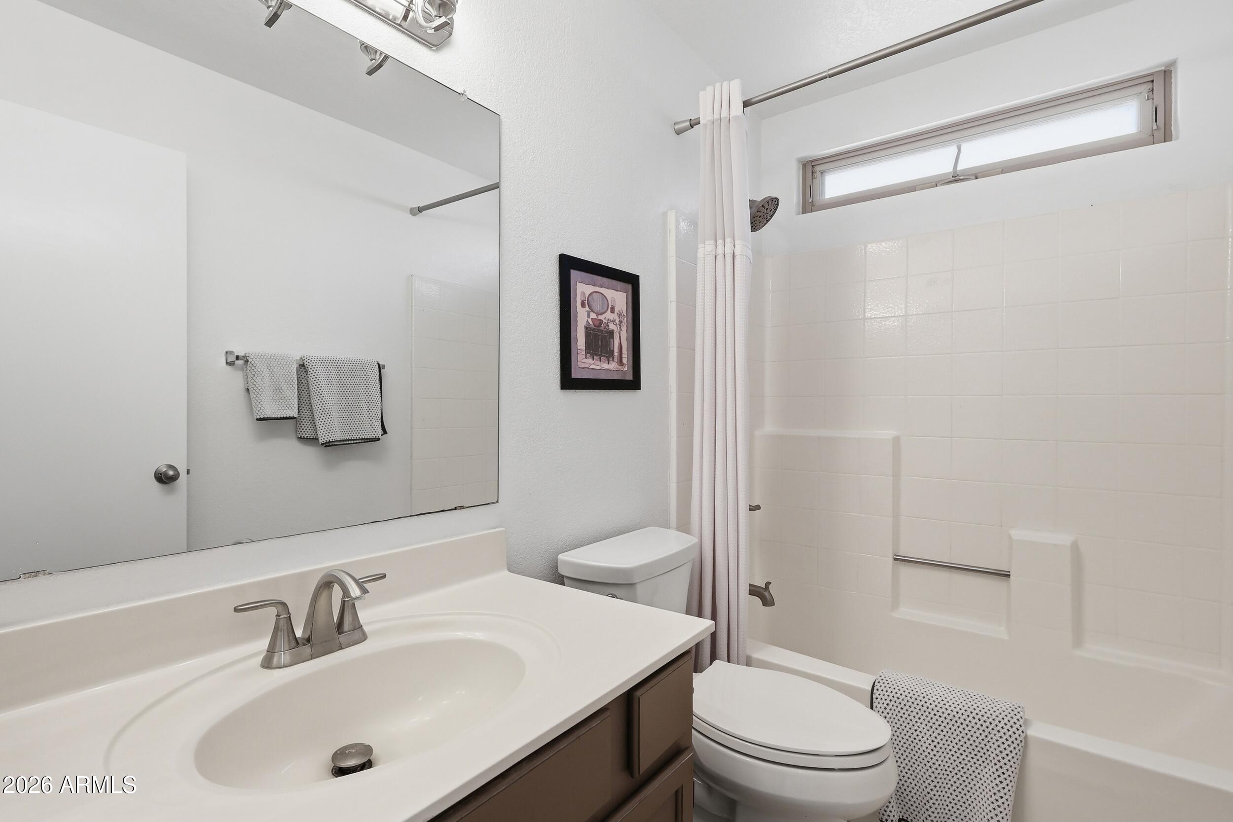 4257 E ROSEMONTE Drive