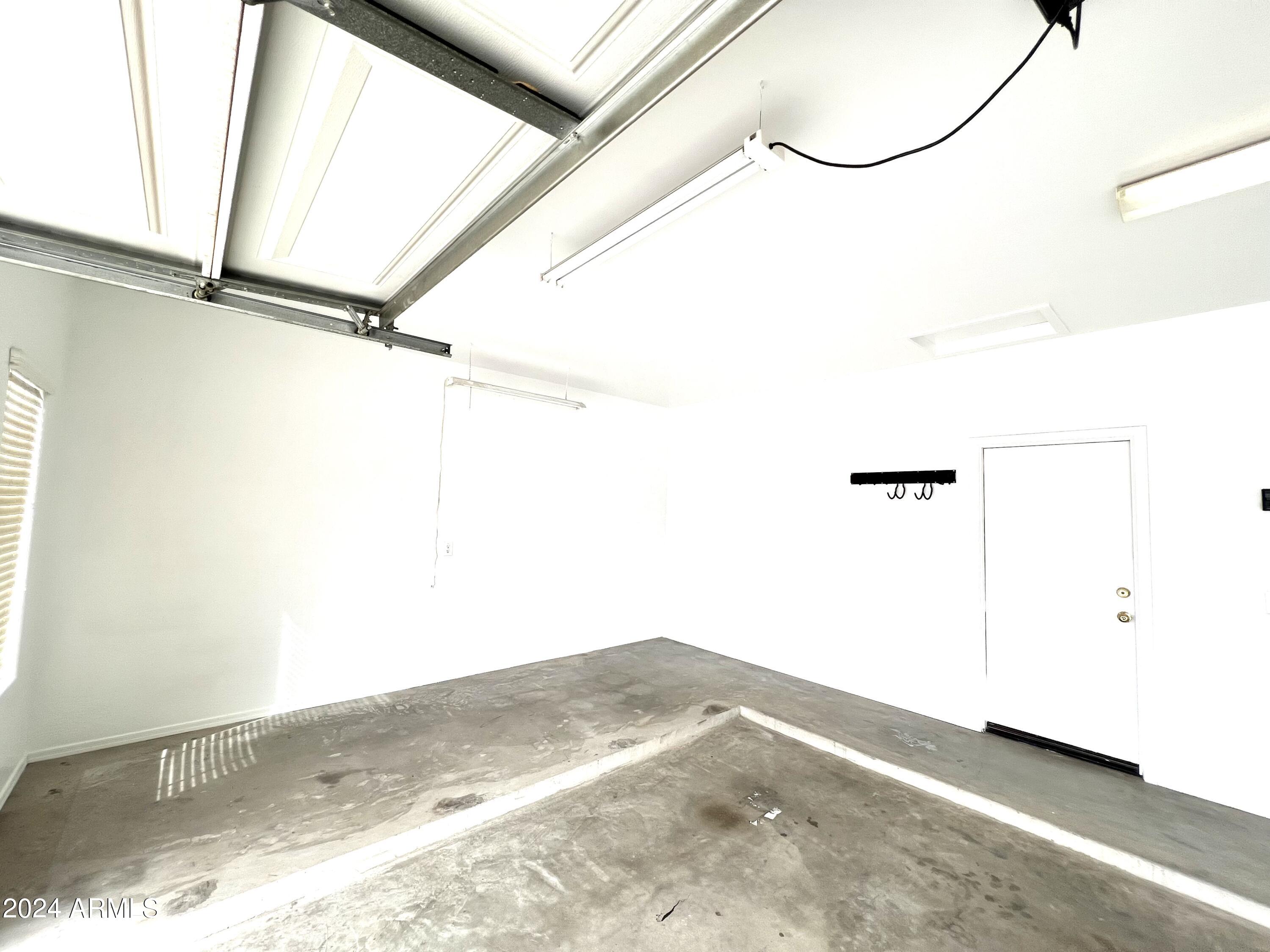 3464 E THORNTON Avenue