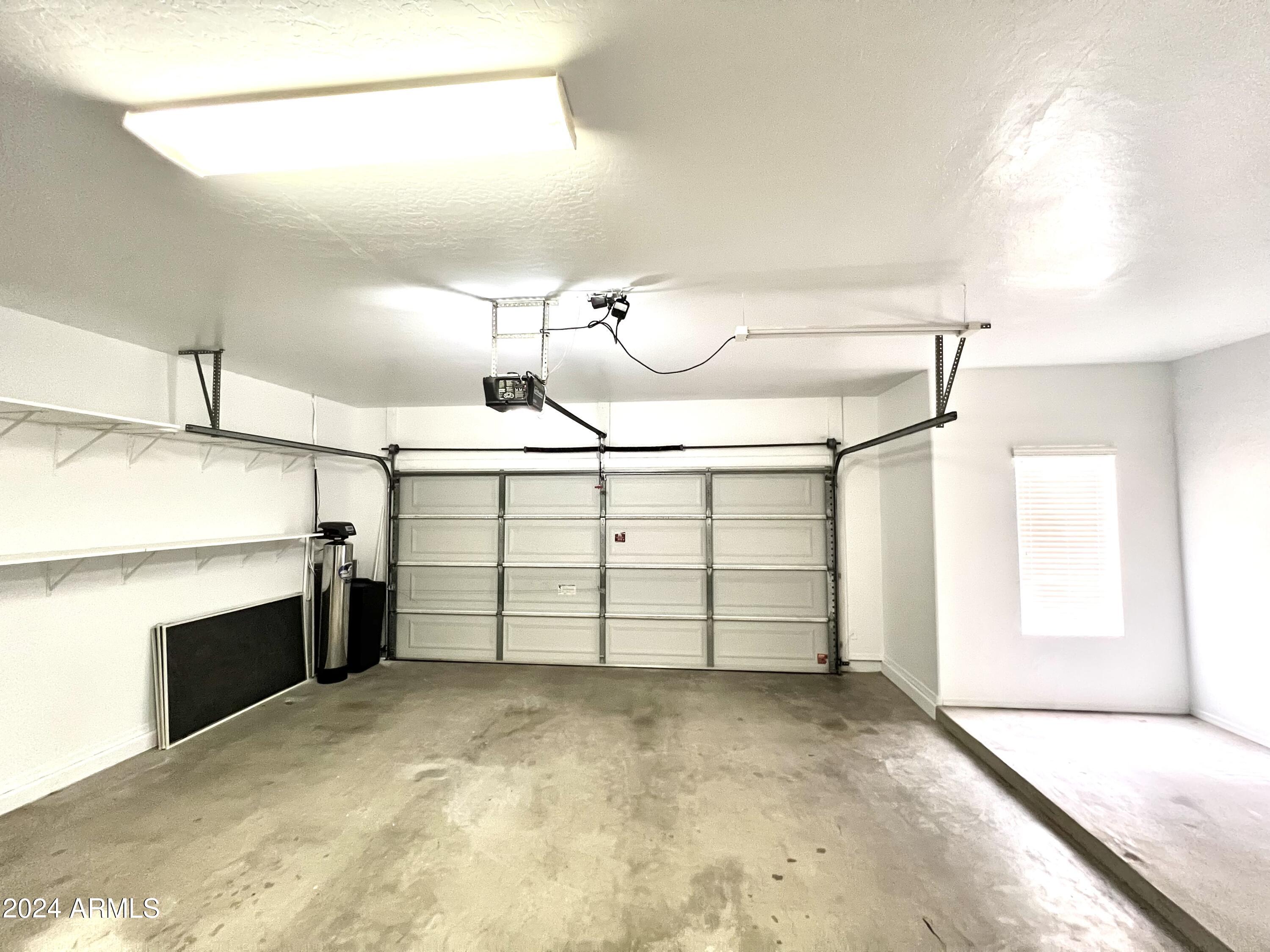 3464 E THORNTON Avenue