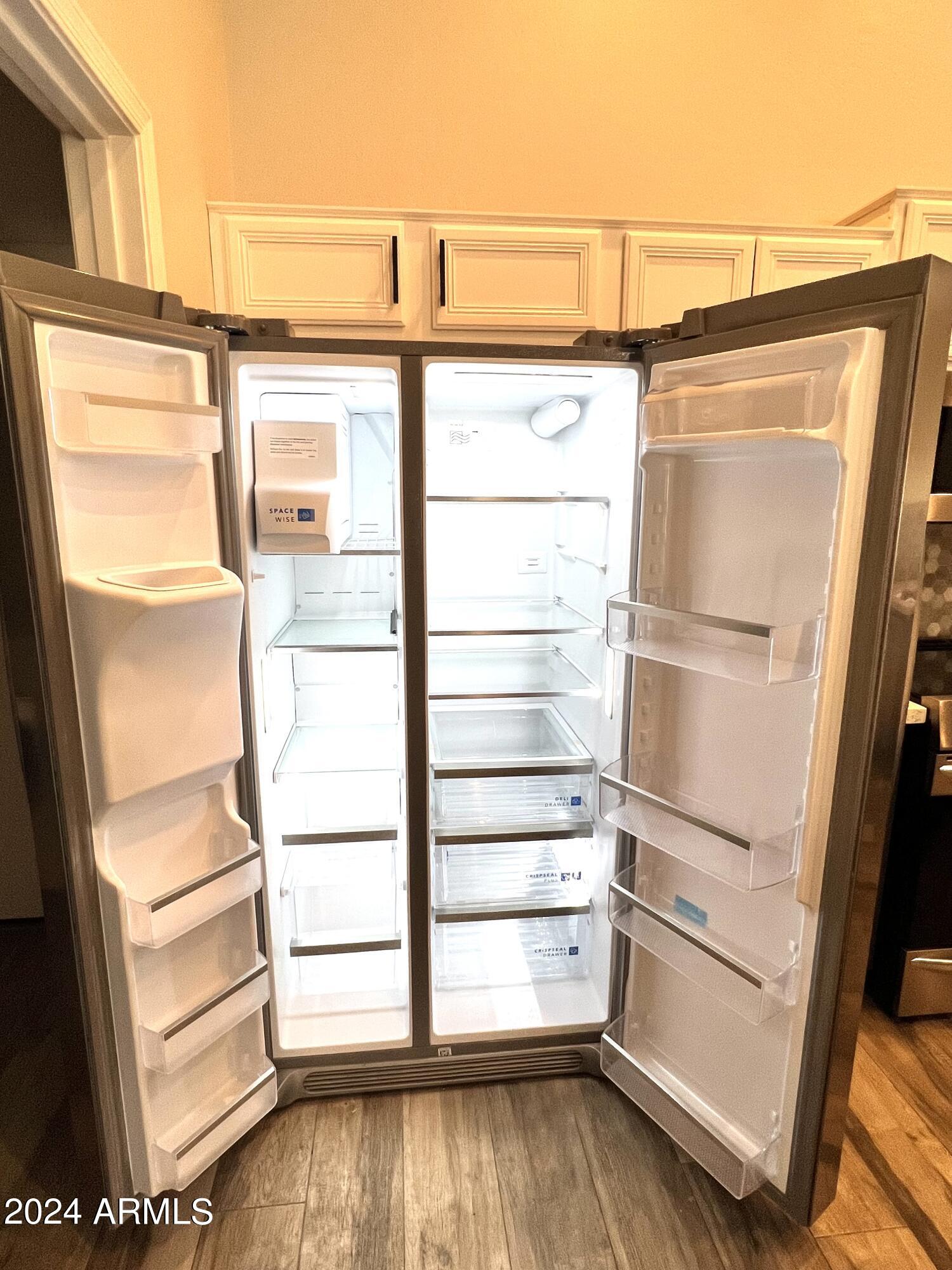 3464 E THORNTON Avenue