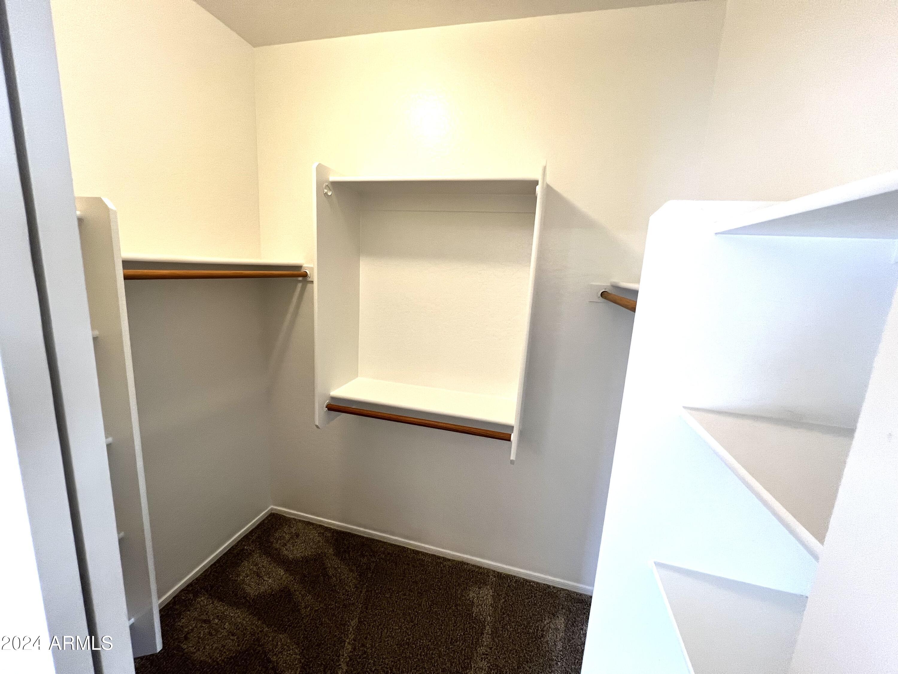 3464 E THORNTON Avenue