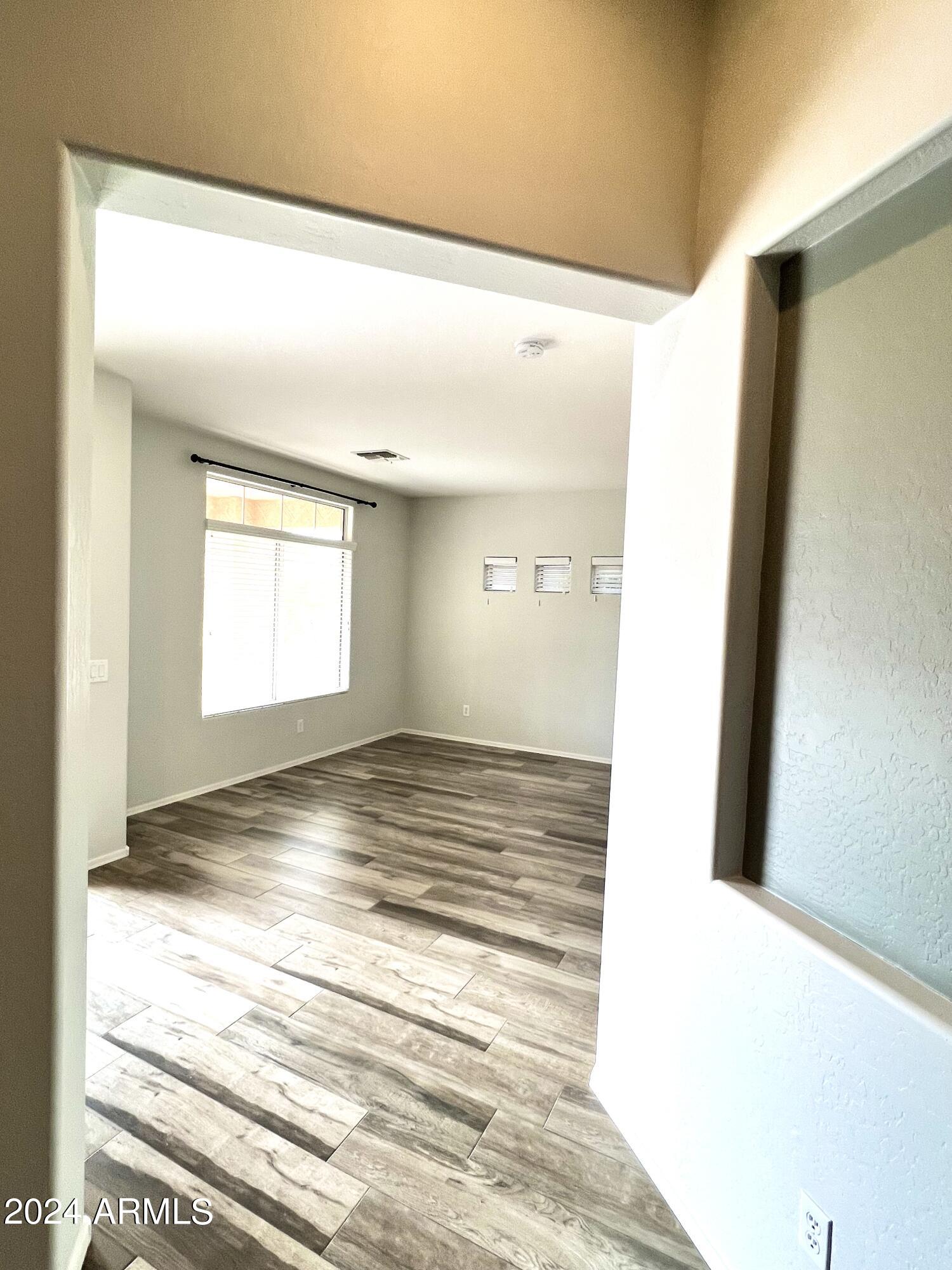 3464 E THORNTON Avenue