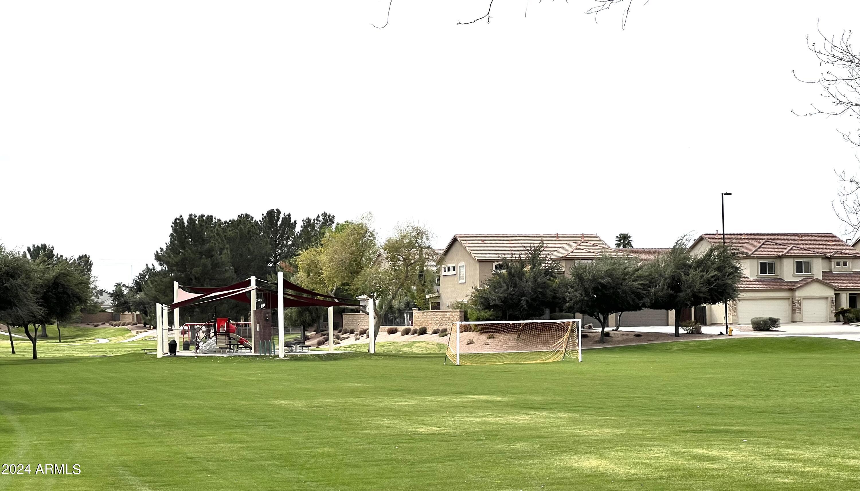 3464 E THORNTON Avenue