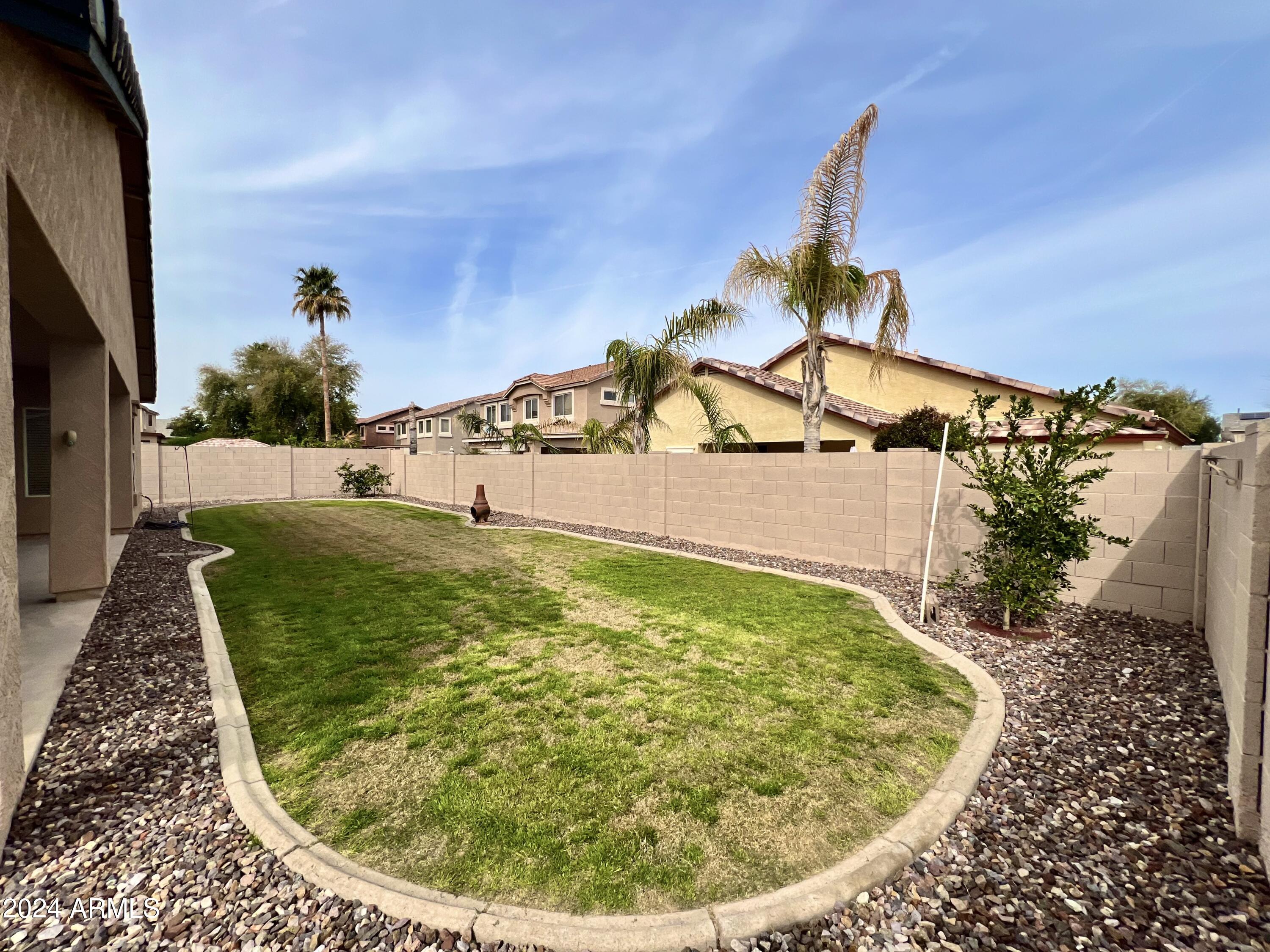 3464 E THORNTON Avenue