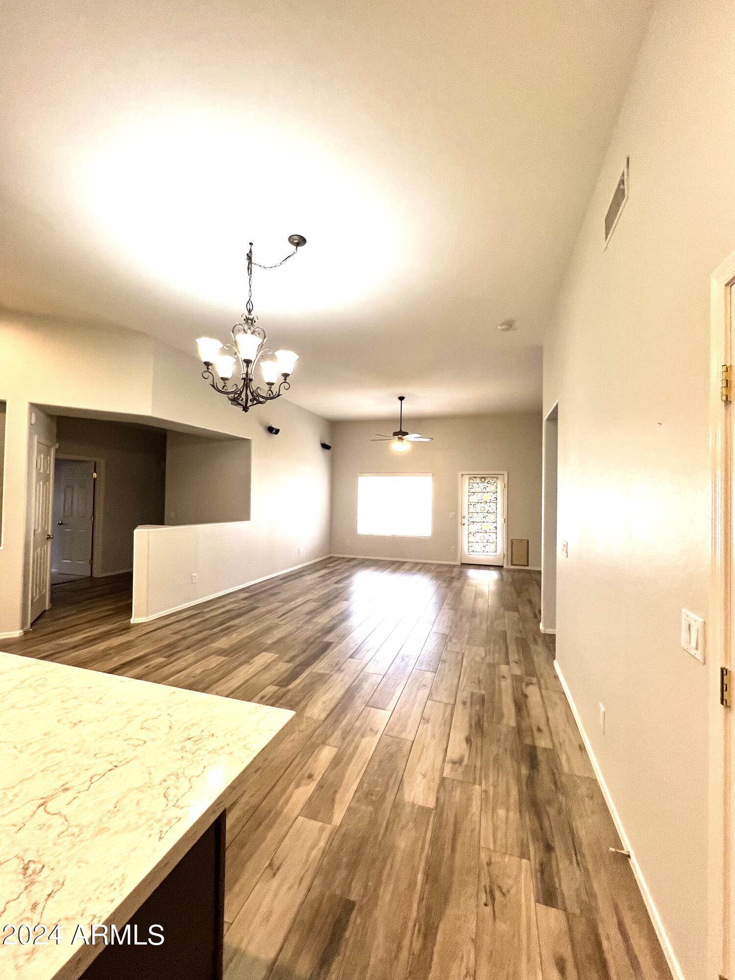 3464 E THORNTON Avenue