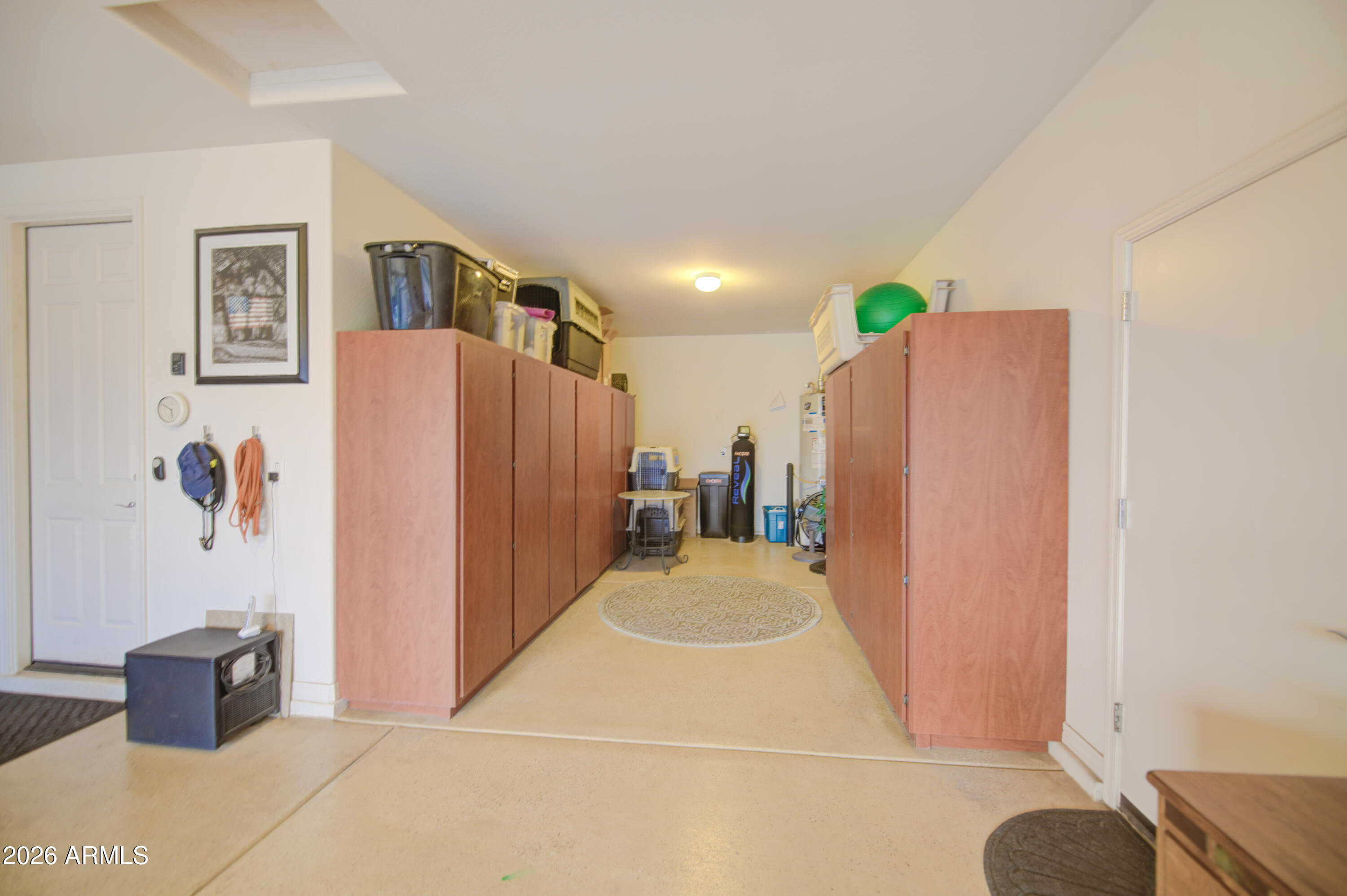 192 W HACKBERRY Avenue