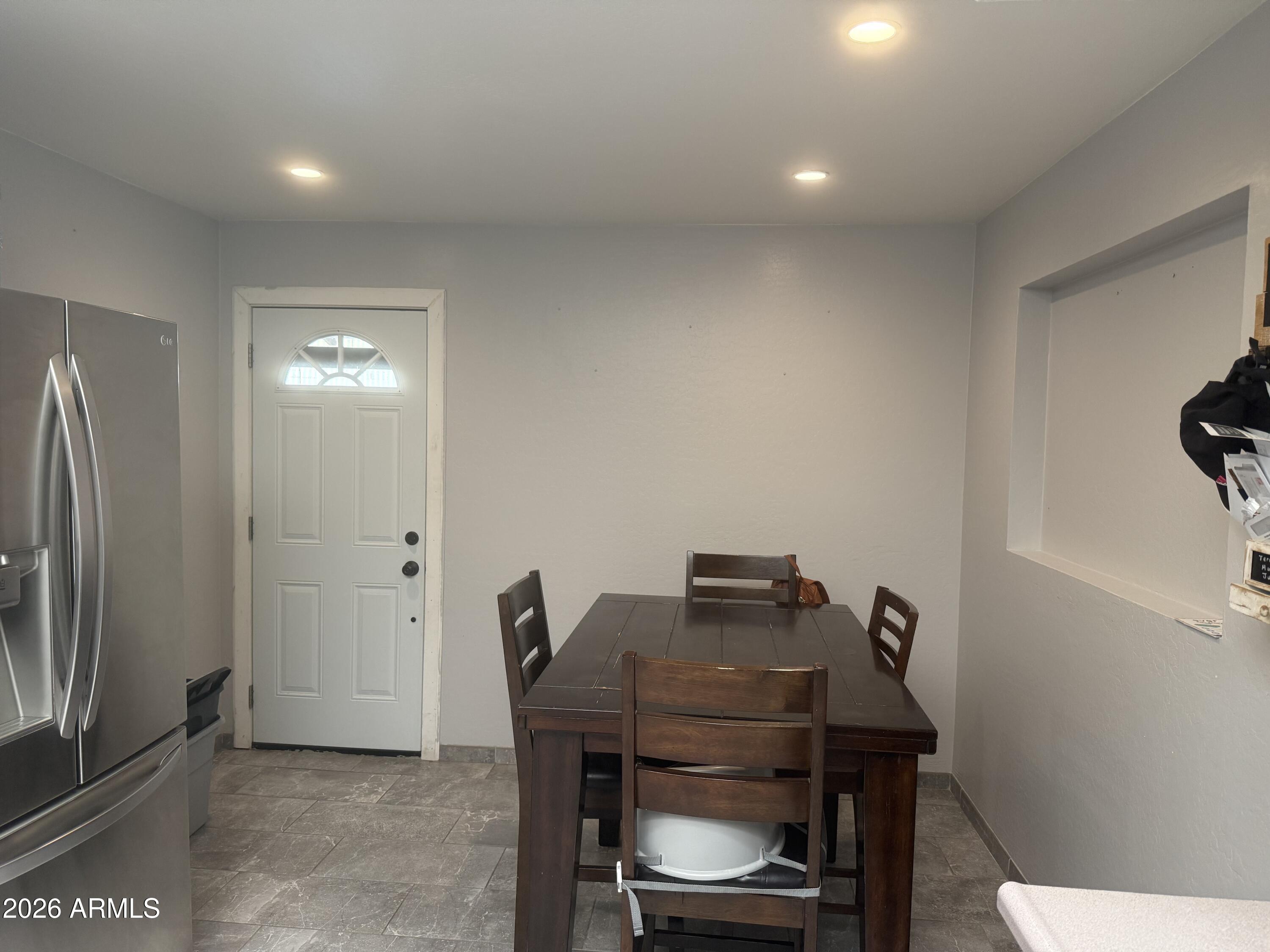 1709 E JARVIS Avenue