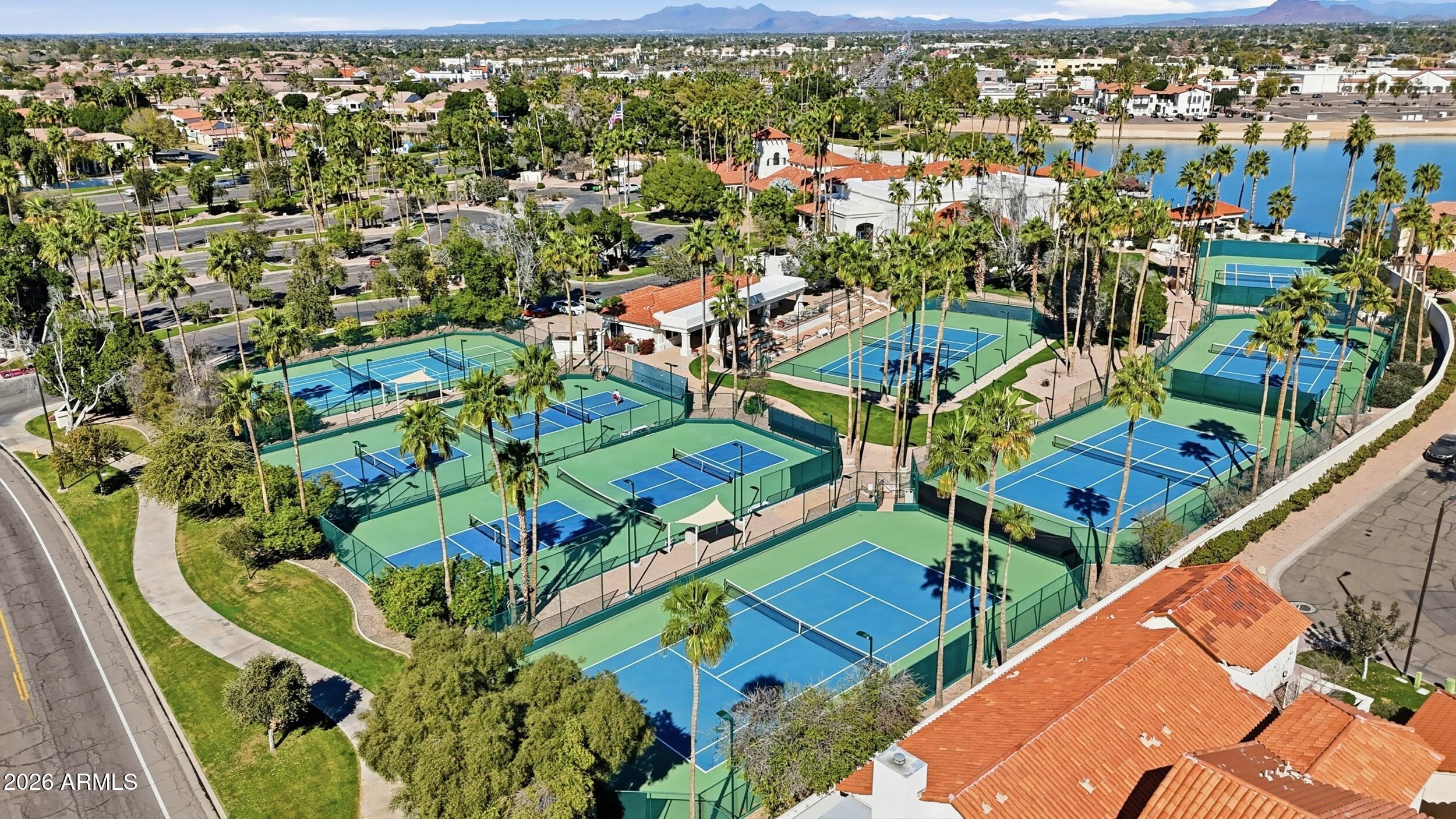 1133 N Peppertree Drive