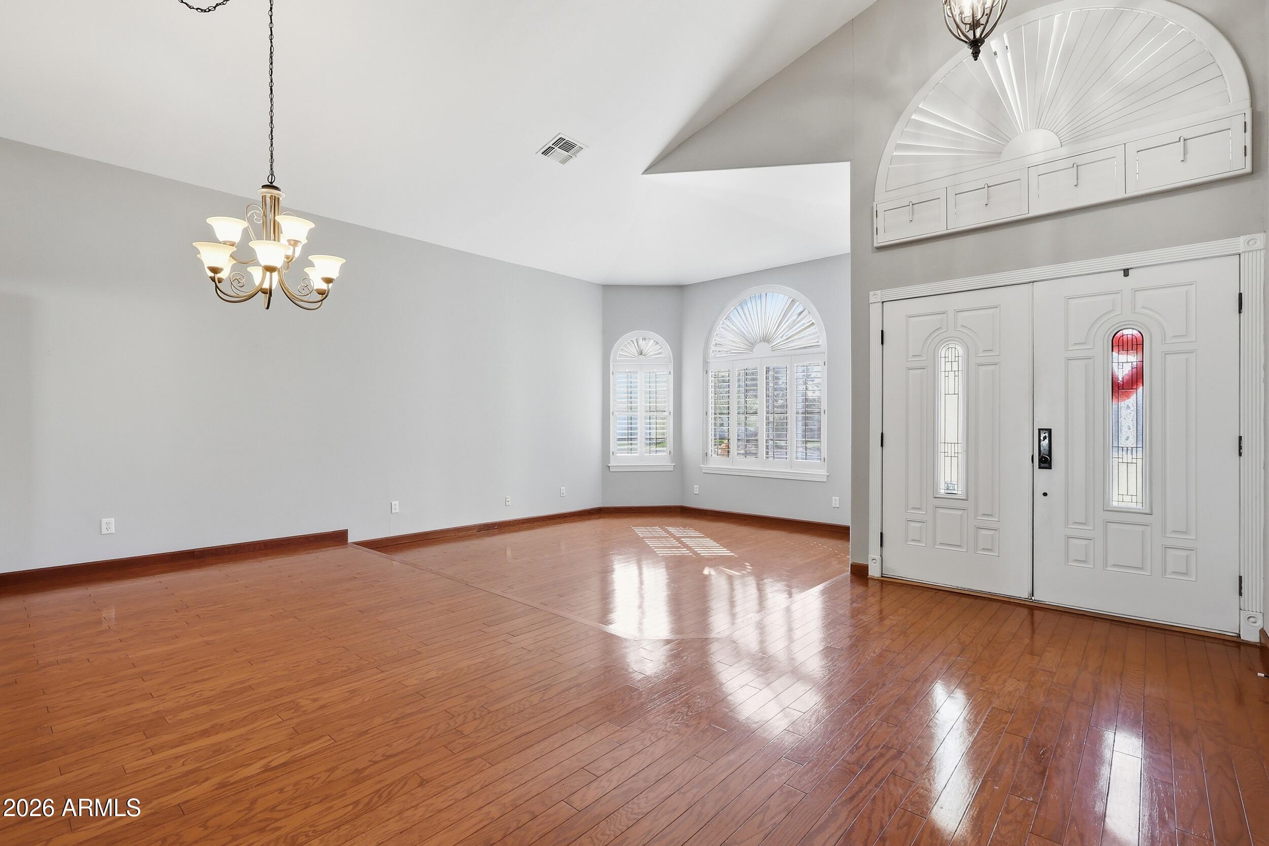 1133 N Peppertree Drive