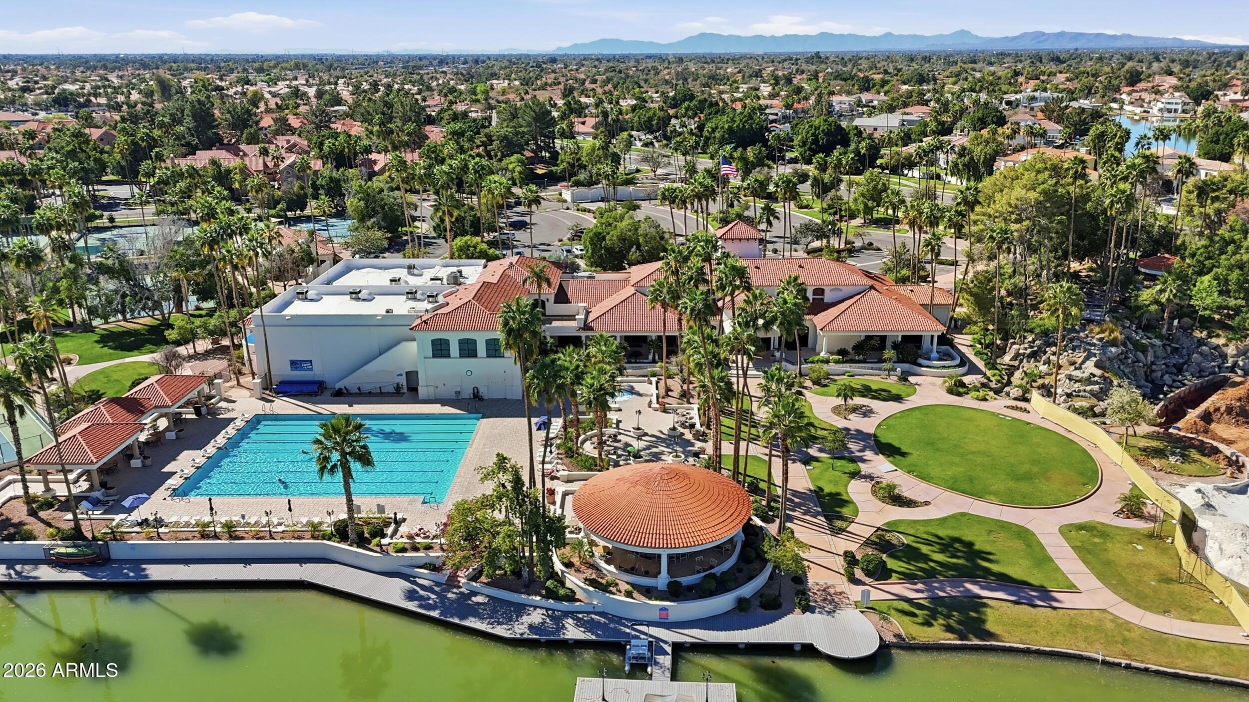 1133 N Peppertree Drive