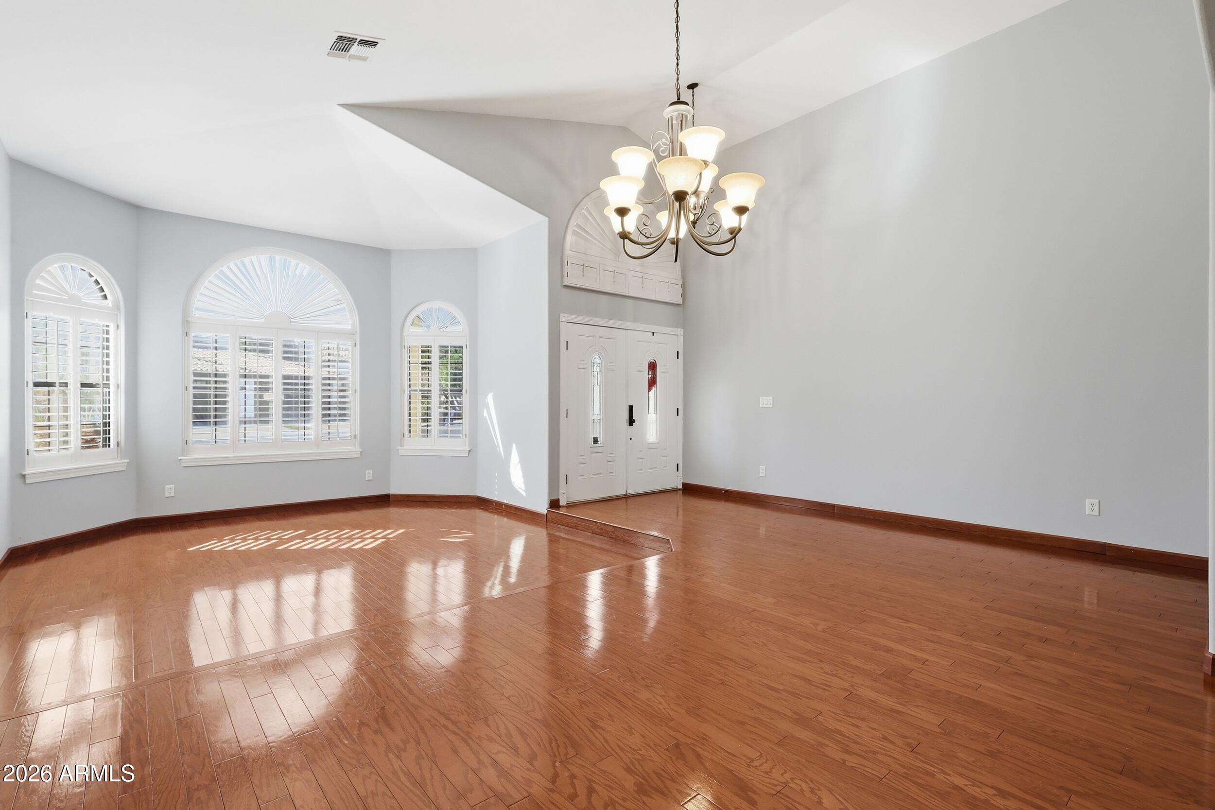 1133 N Peppertree Drive