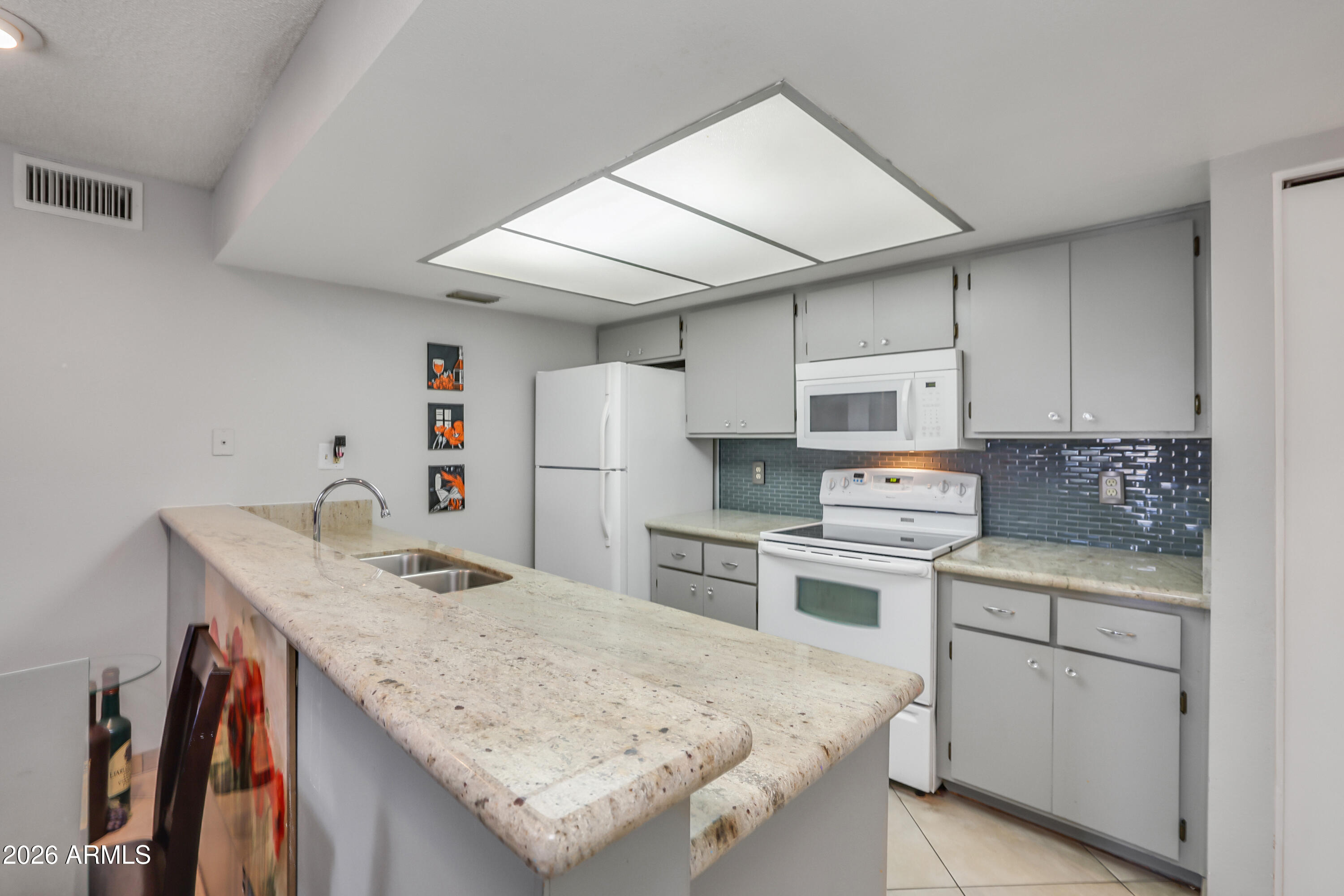 1920 W LINDNER Avenue 175