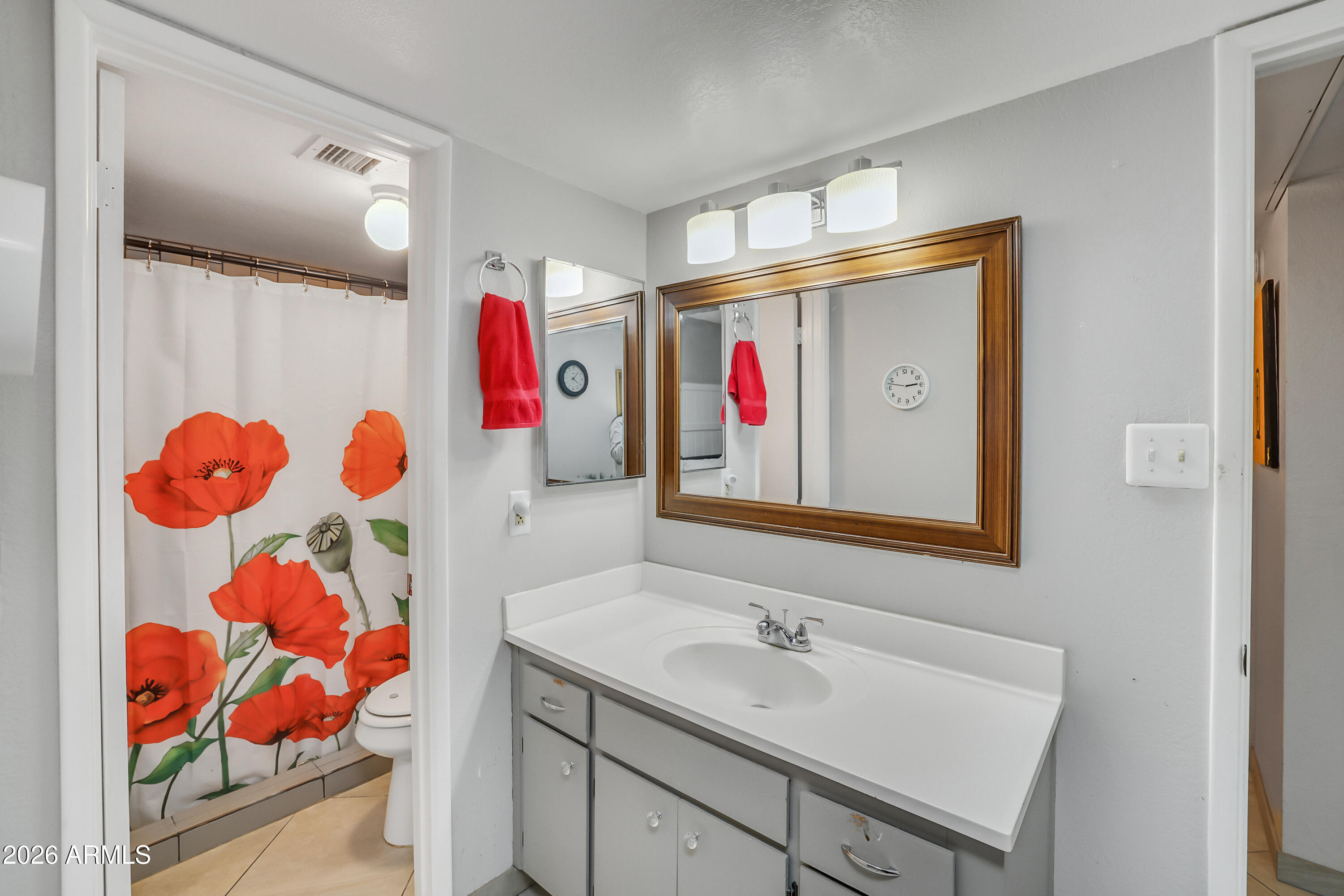 1920 W LINDNER Avenue 175