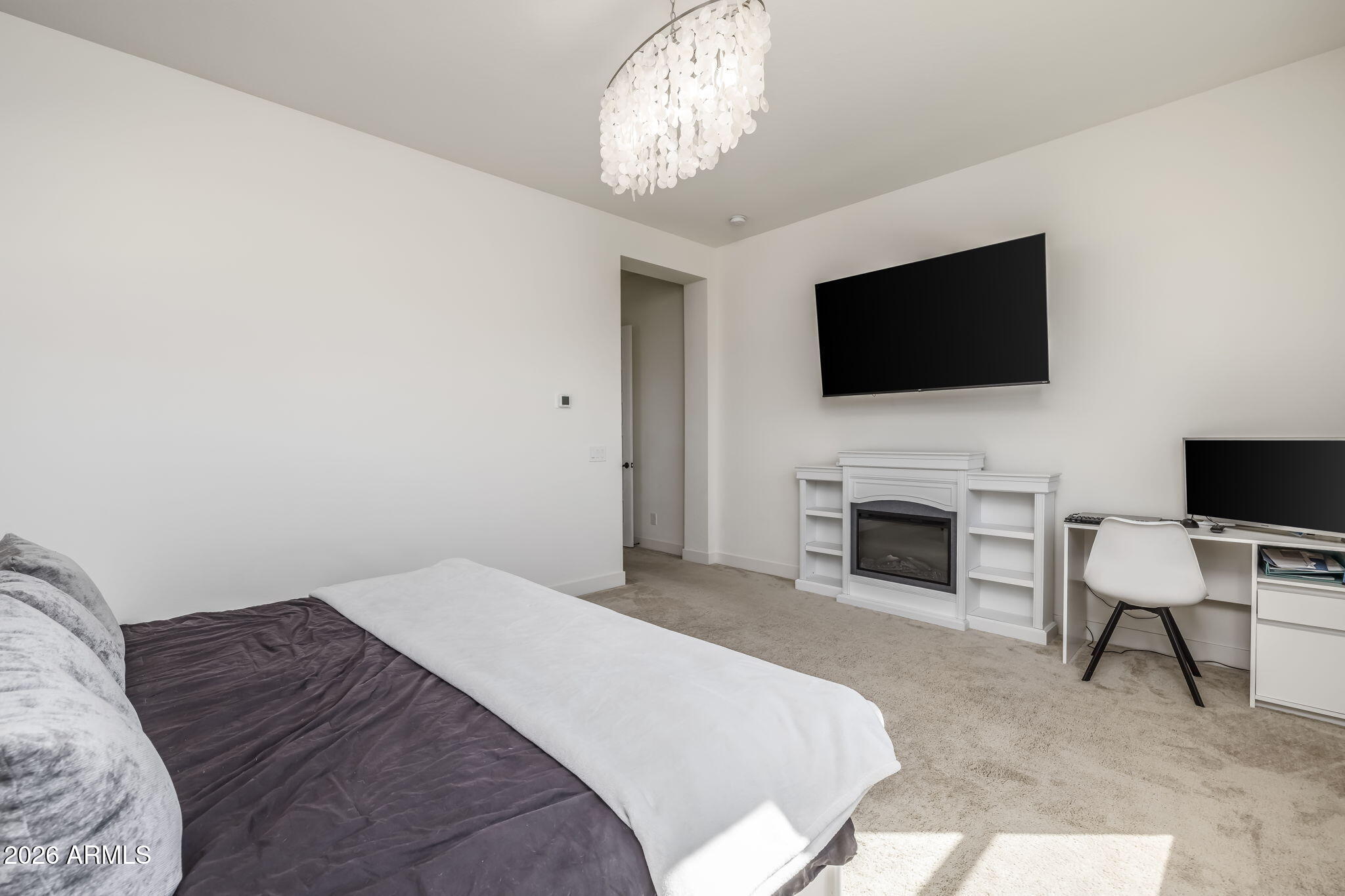 10709 E THORNTON Avenue