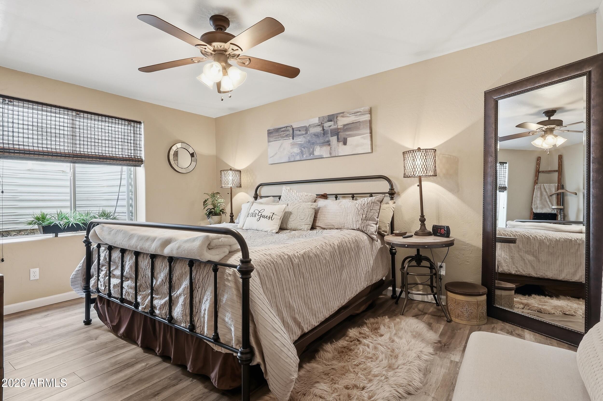 1756 E Queen Palm Drive