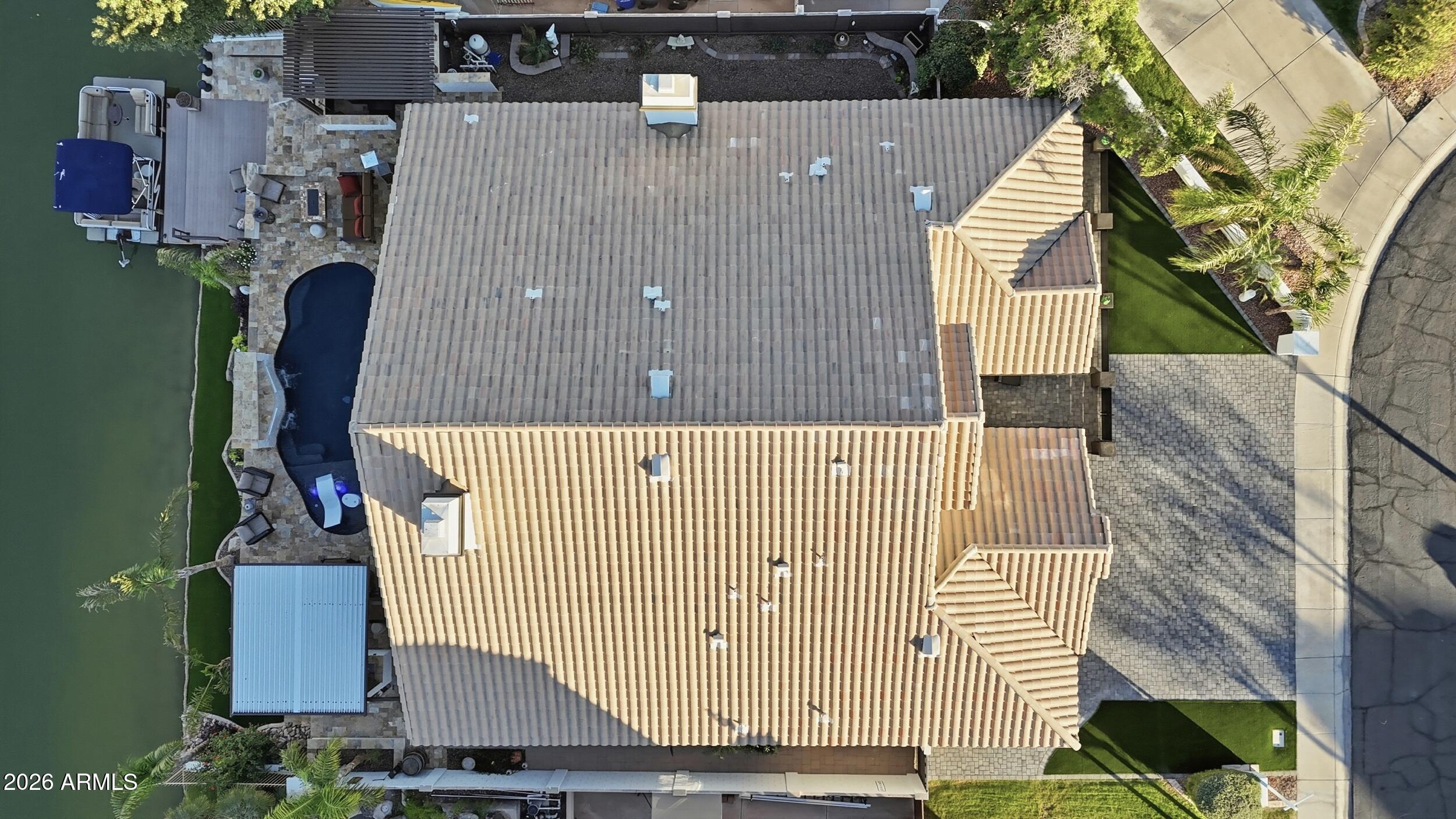 1756 E Queen Palm Drive