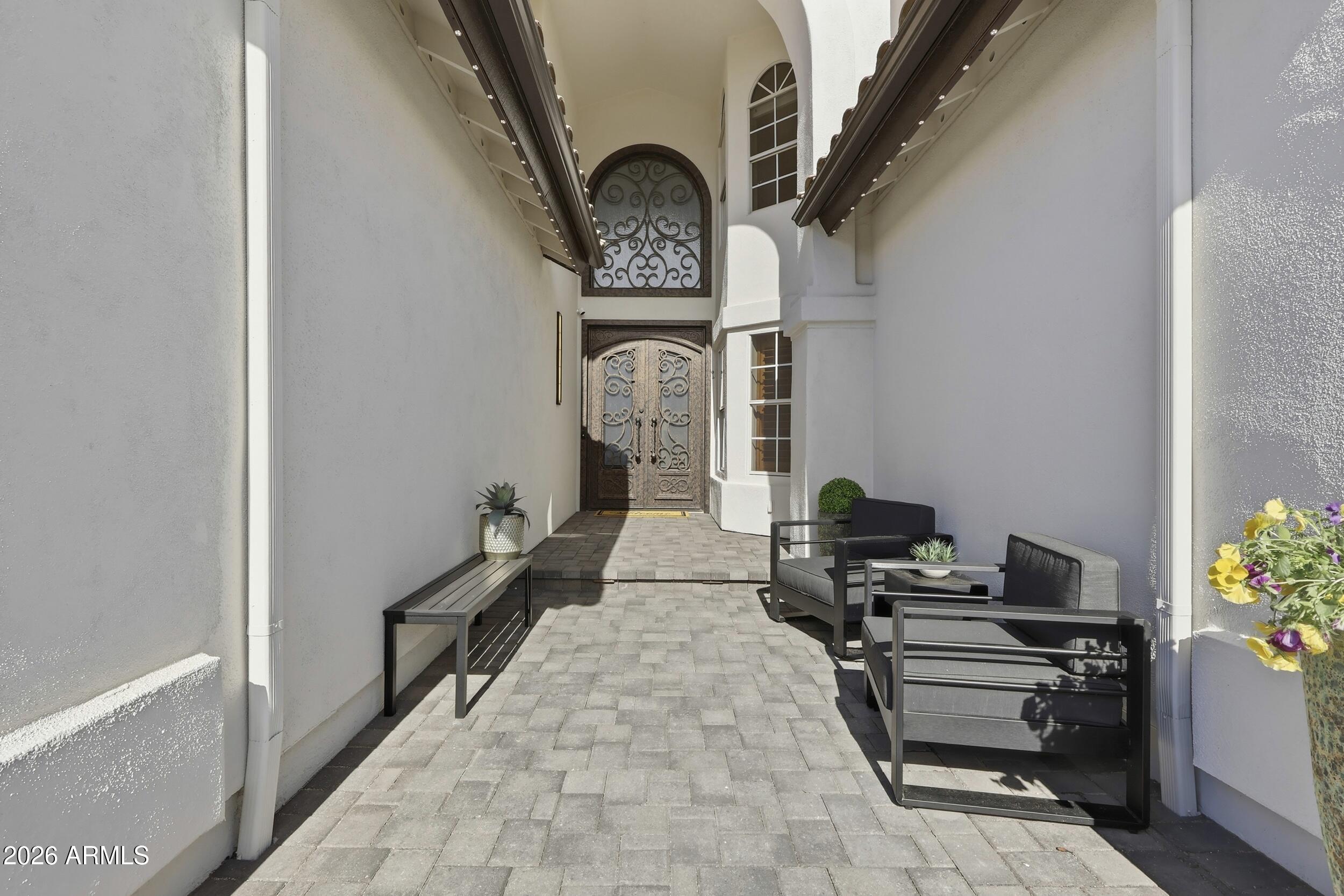 1756 E Queen Palm Drive