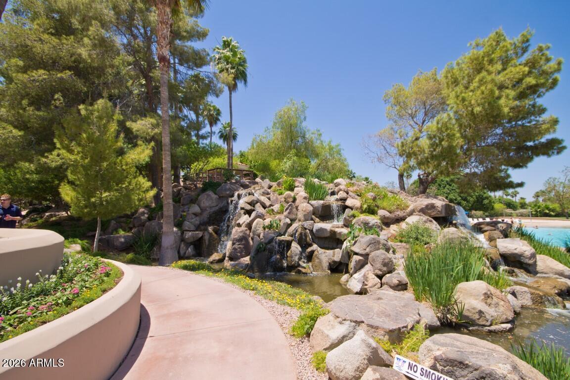 1756 E Queen Palm Drive