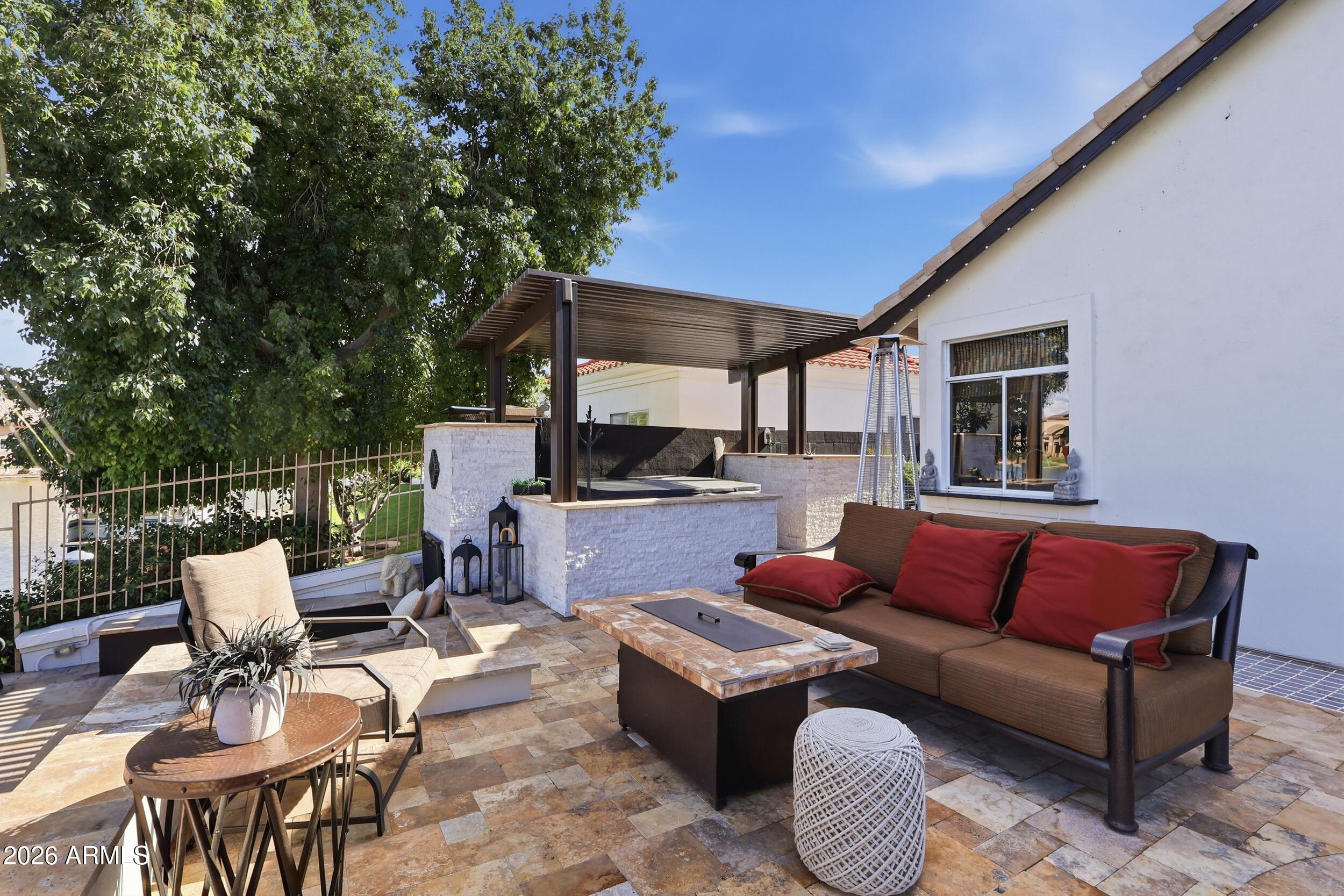 1756 E Queen Palm Drive