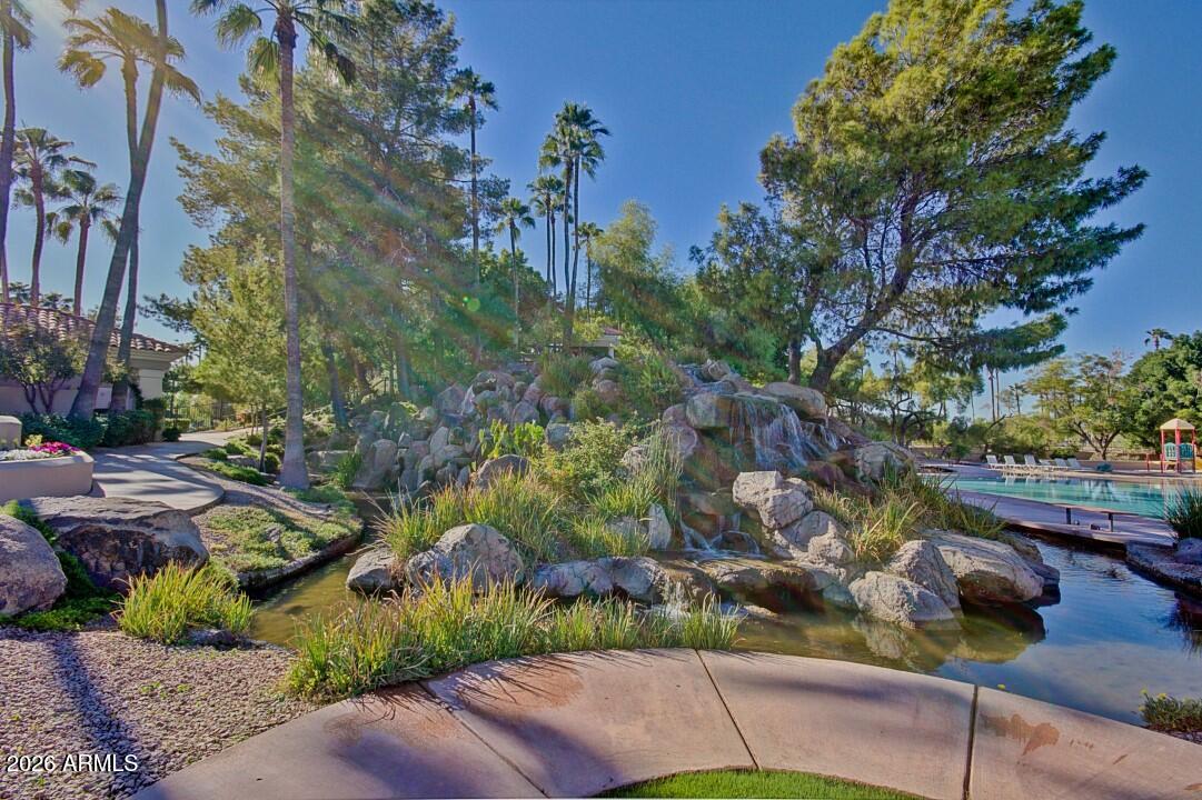 1756 E Queen Palm Drive