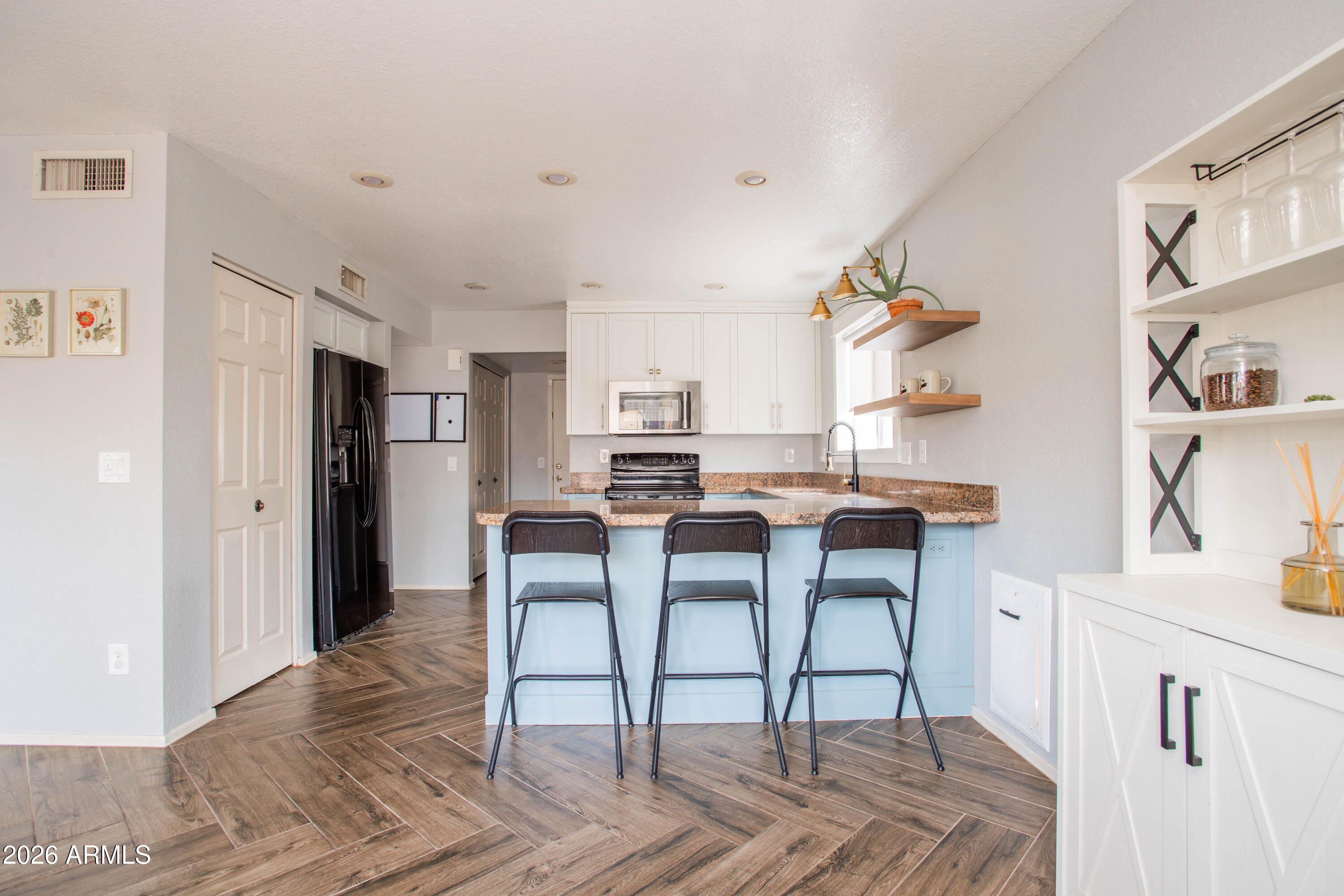 3920 E SOUTH FORK Drive