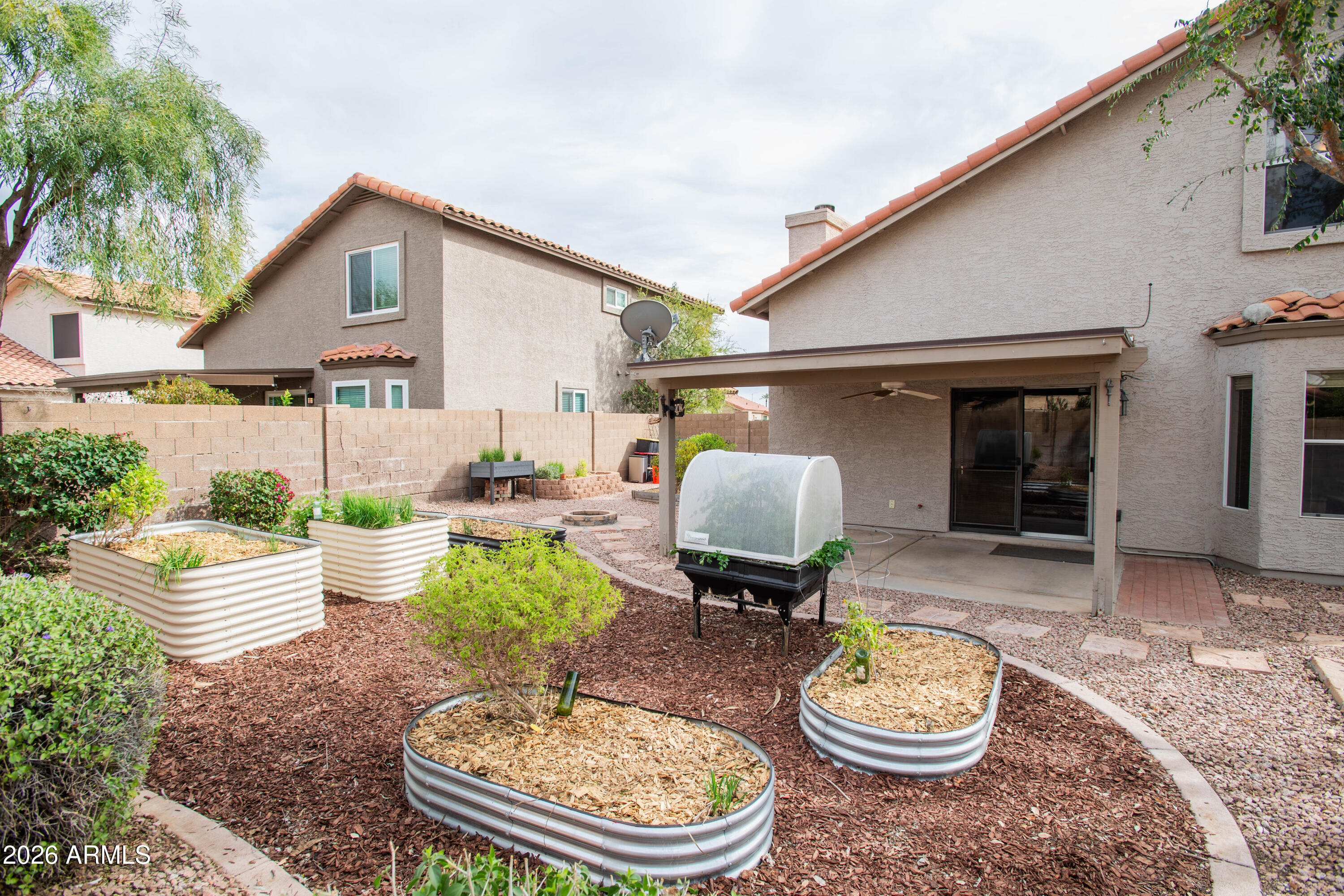 3920 E SOUTH FORK Drive