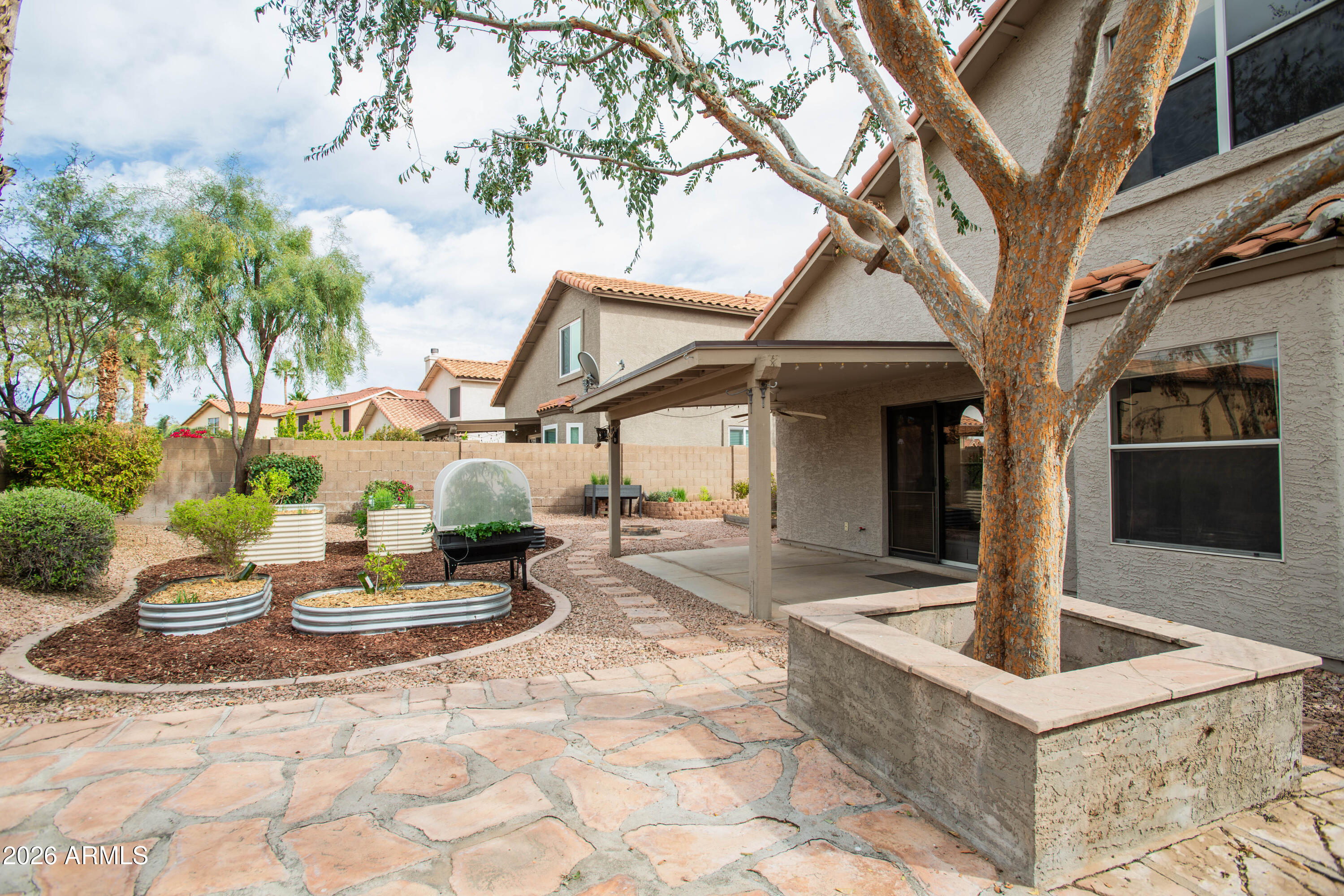 3920 E SOUTH FORK Drive