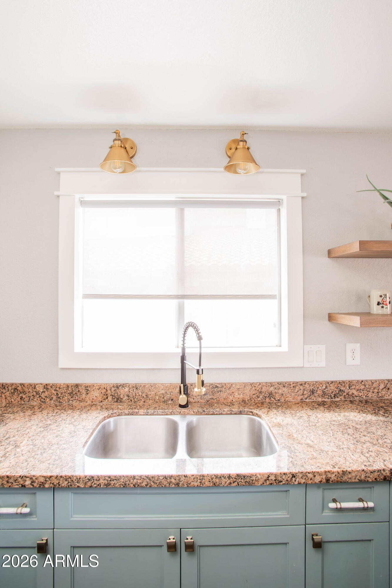 3920 E SOUTH FORK Drive