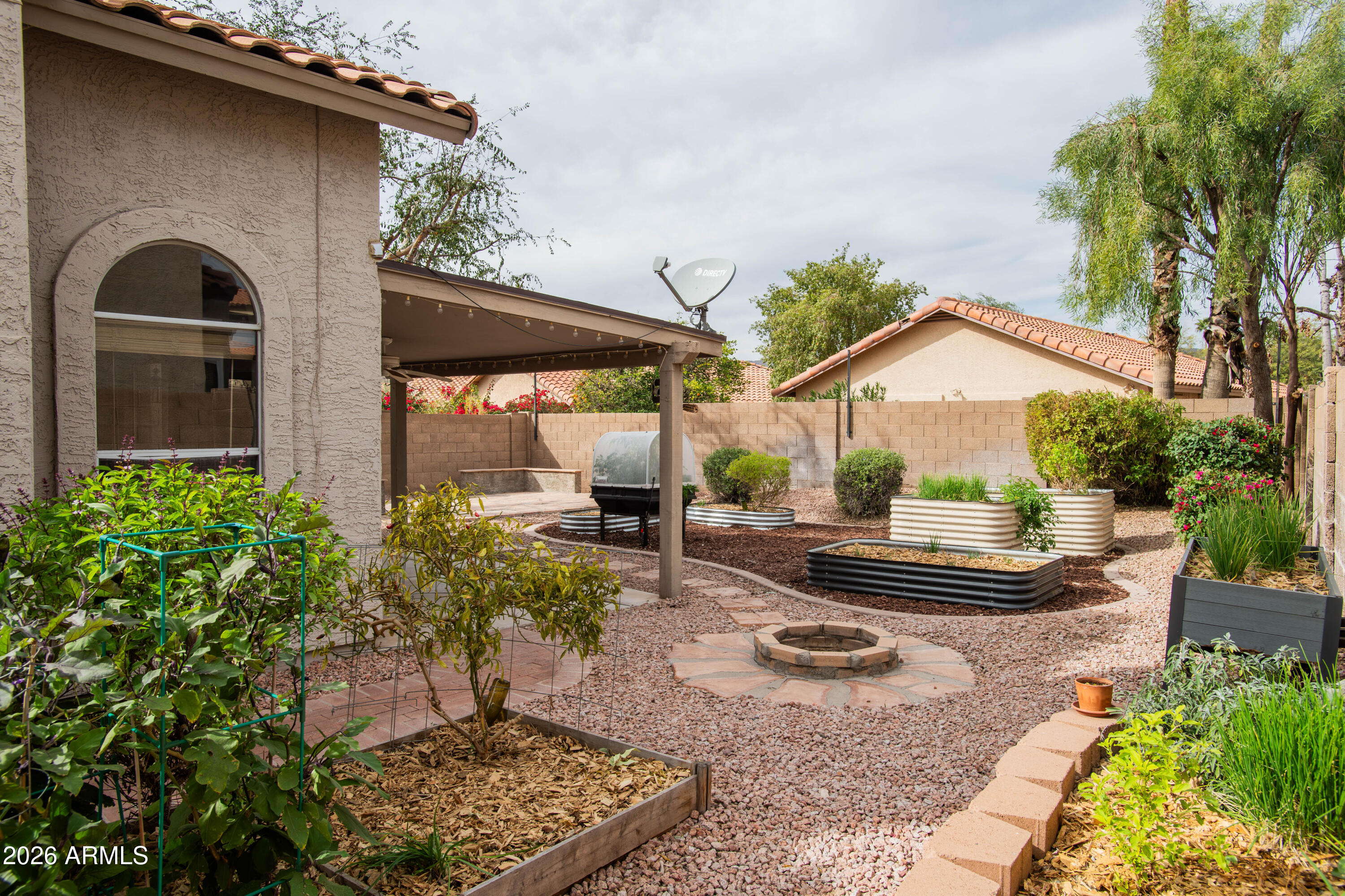 3920 E SOUTH FORK Drive