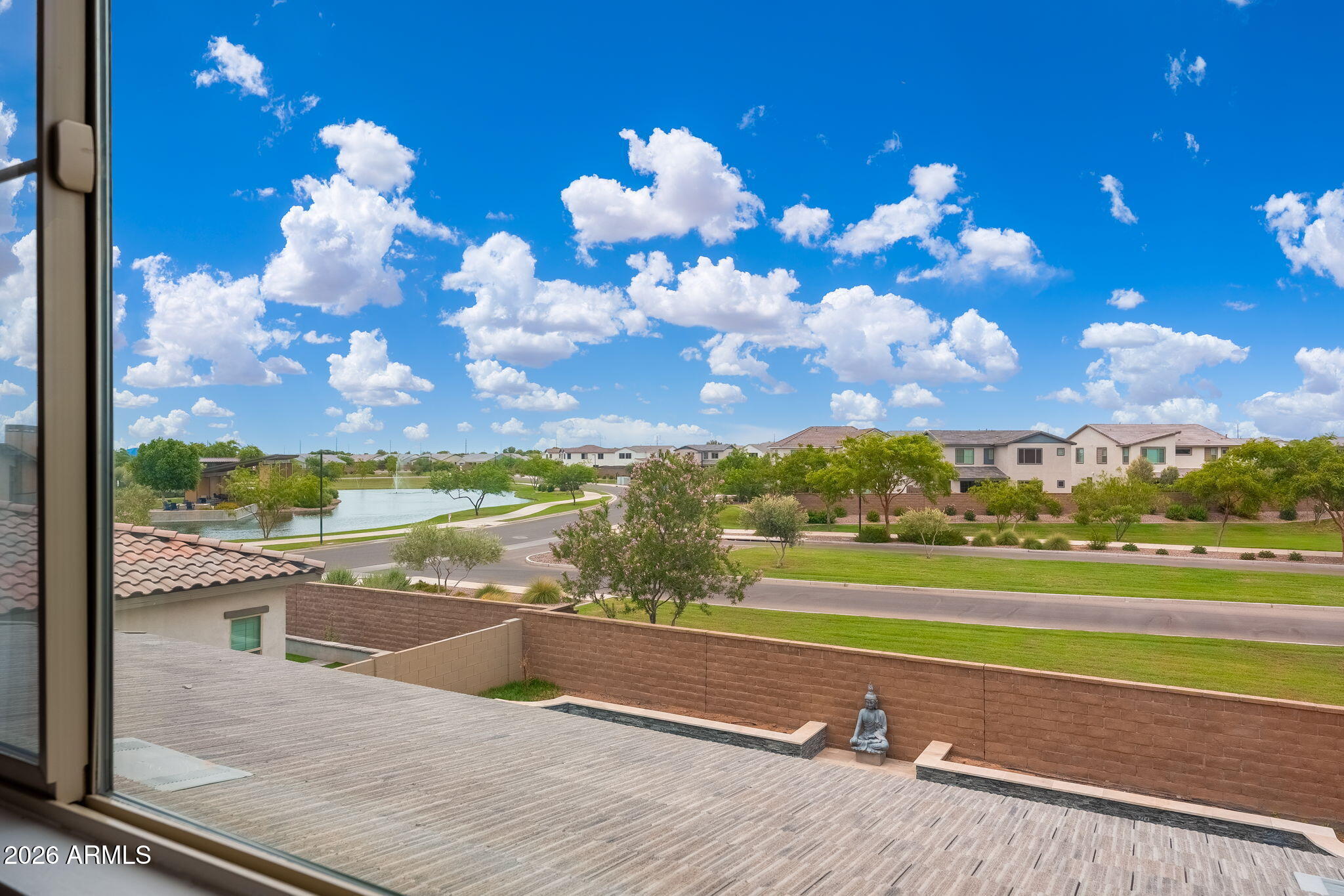 1458 E LODGEPOLE Drive