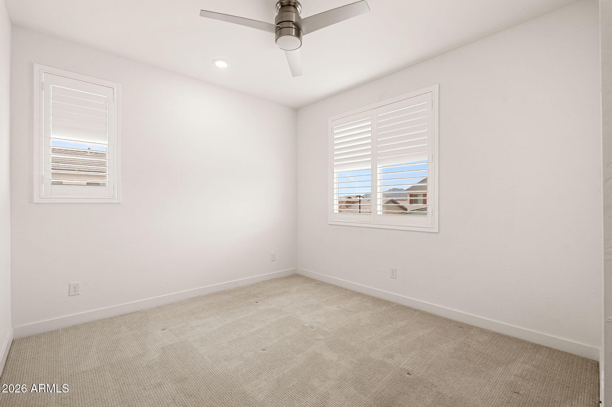 1458 E LODGEPOLE Drive