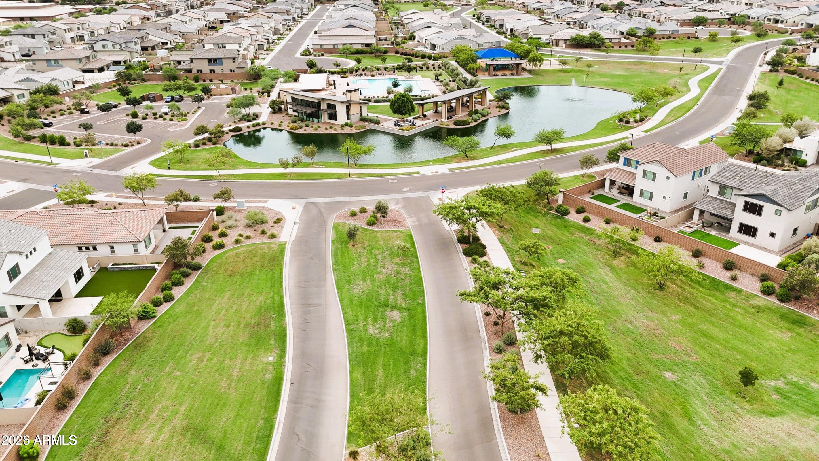 1458 E LODGEPOLE Drive