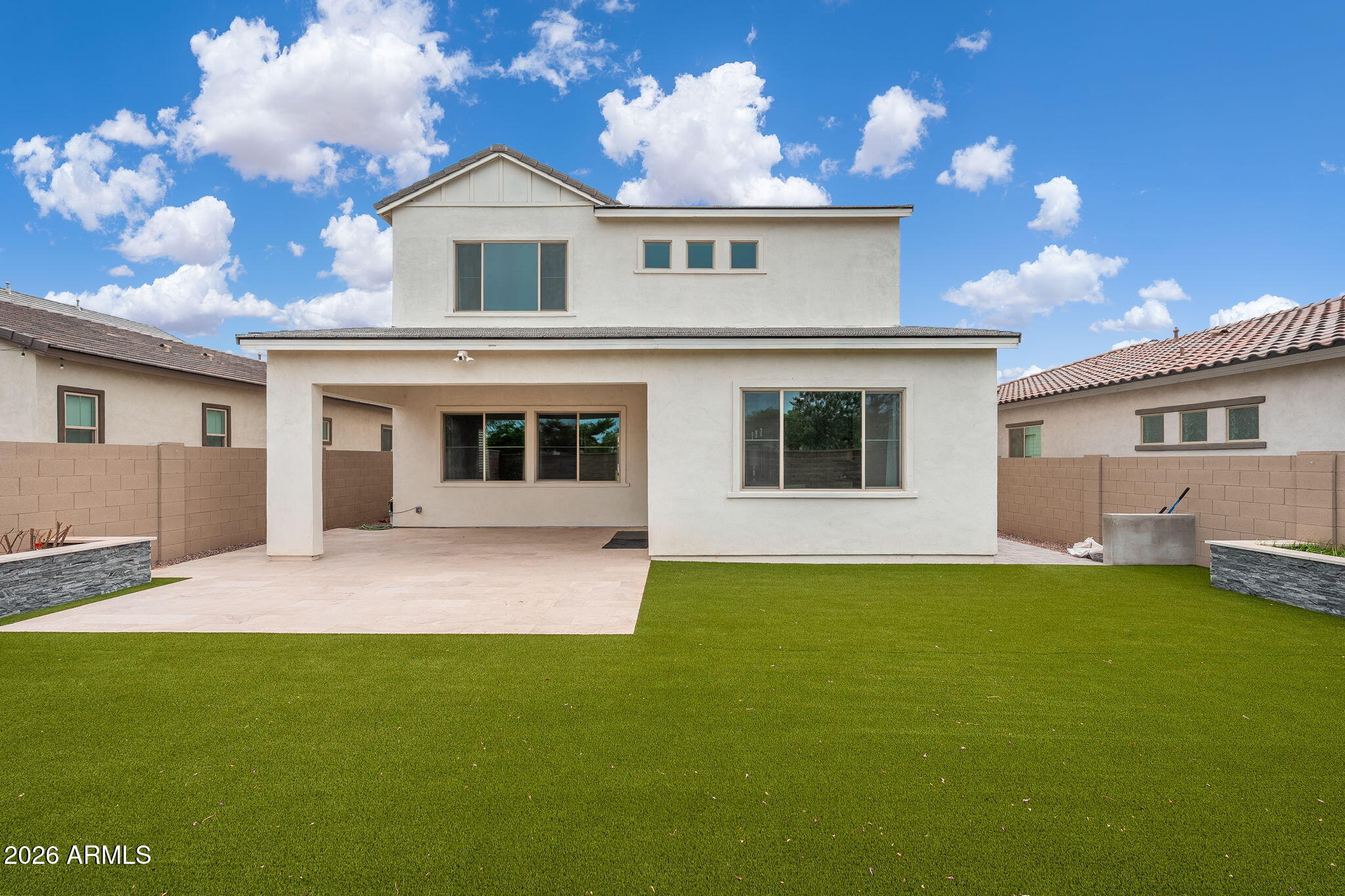 1458 E LODGEPOLE Drive