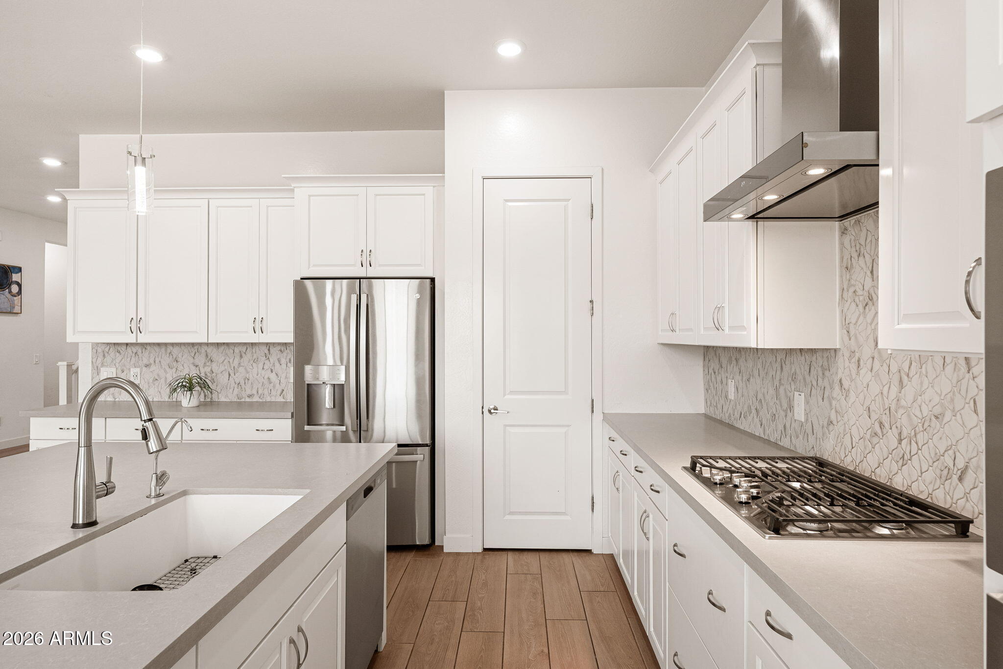 1458 E LODGEPOLE Drive