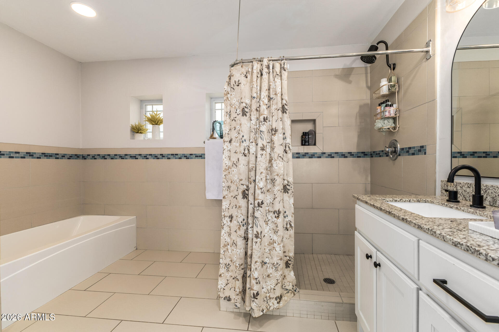 107 S CATALINA Street