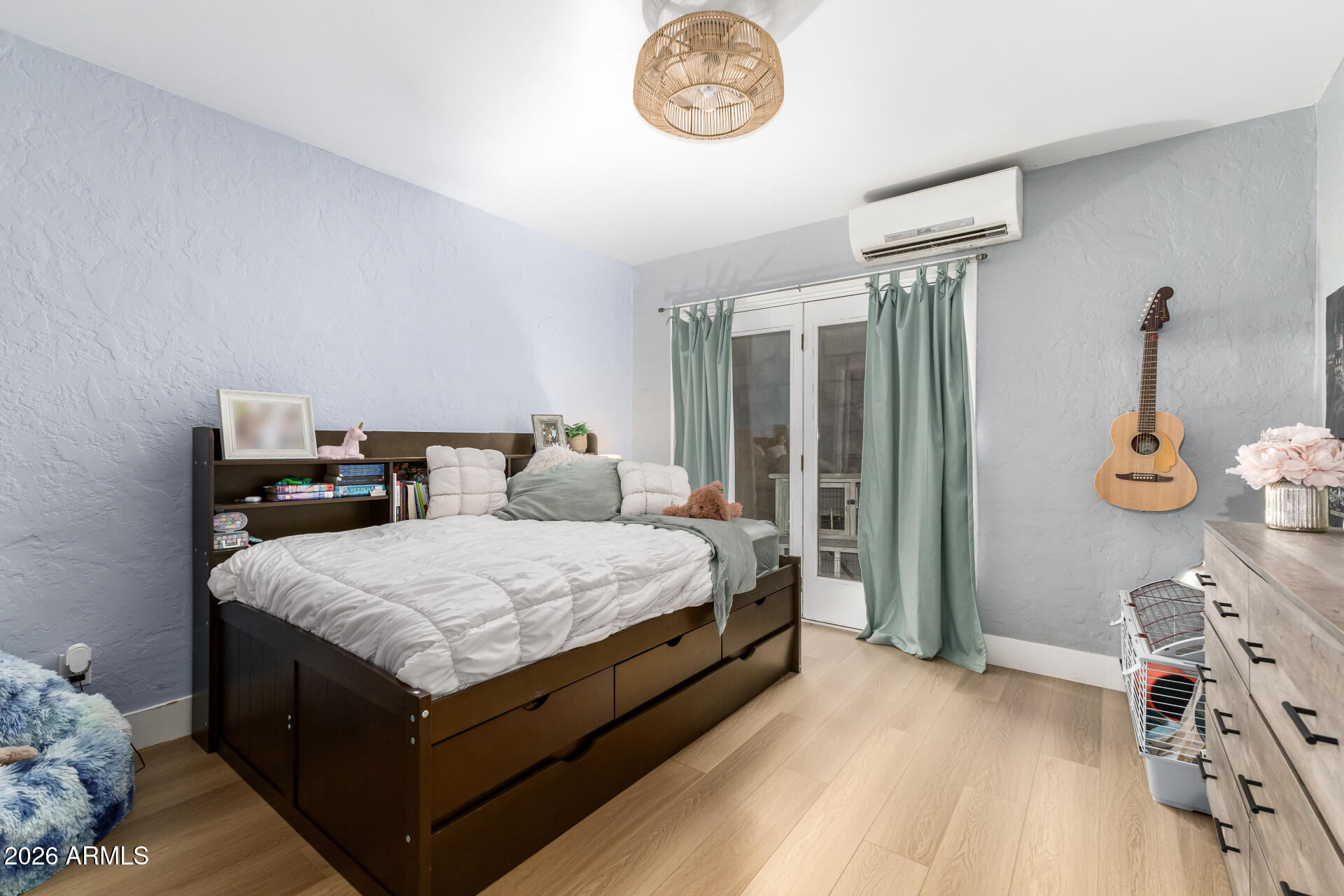 107 S CATALINA Street