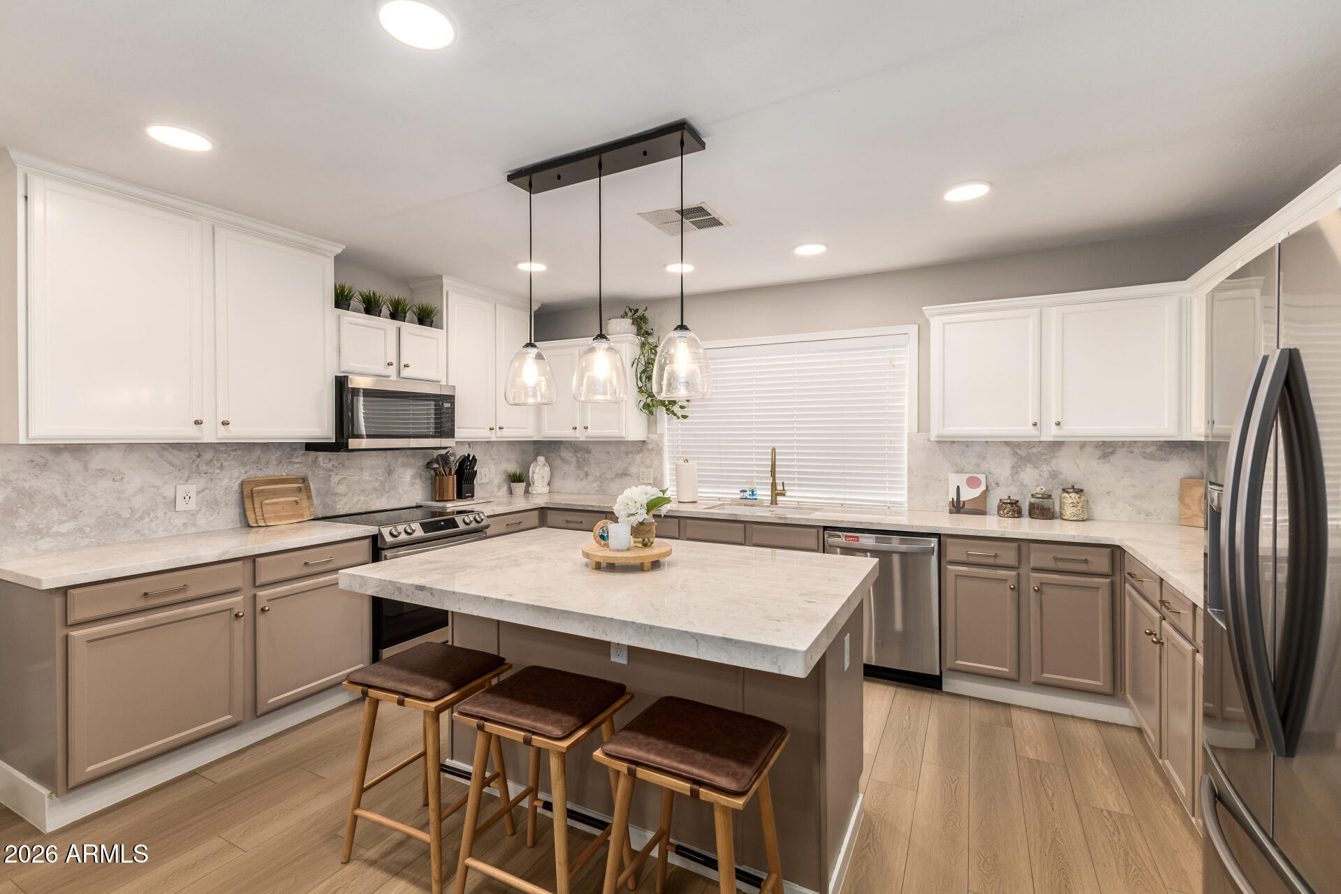 107 S CATALINA Street