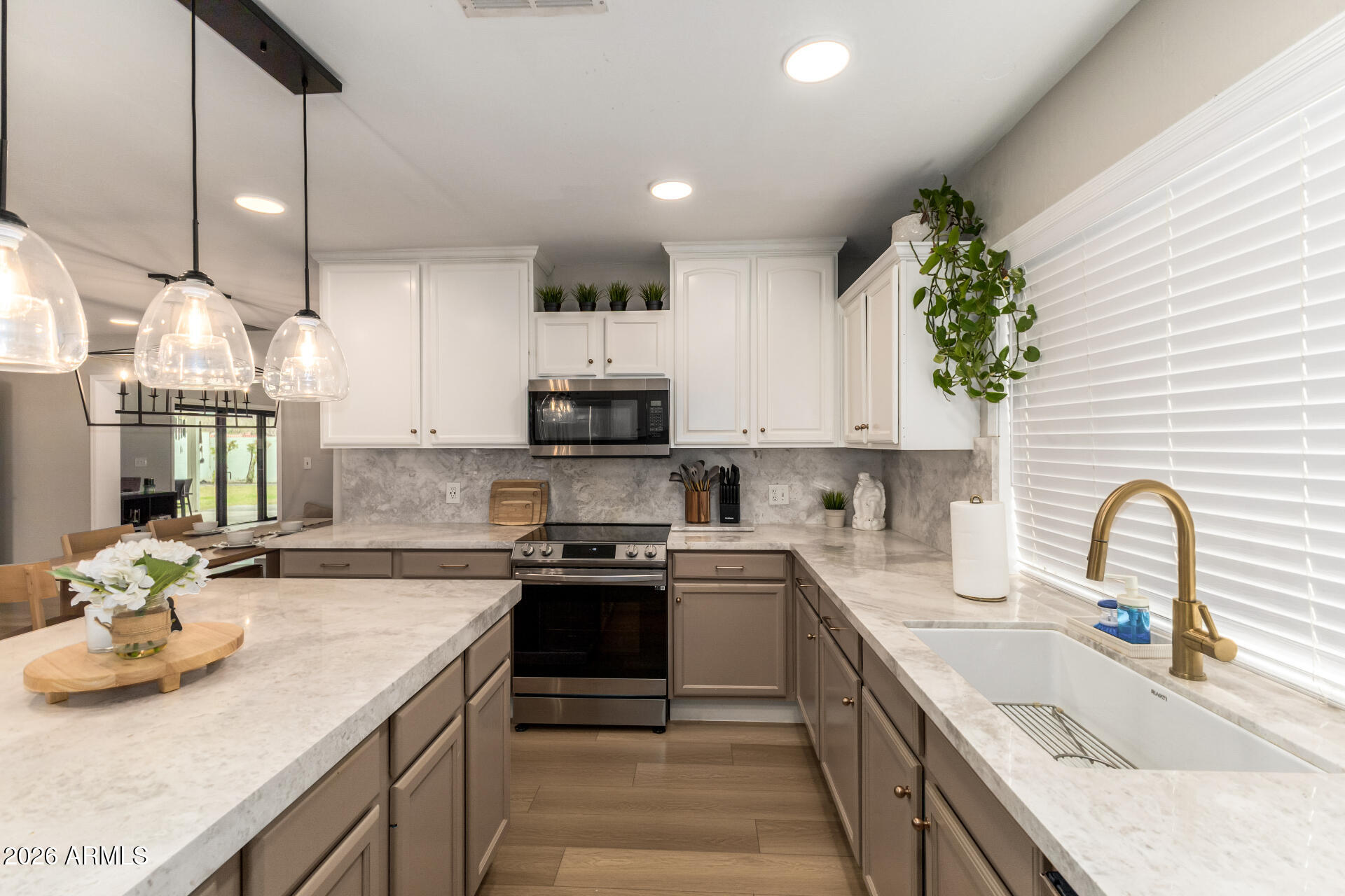 107 S CATALINA Street