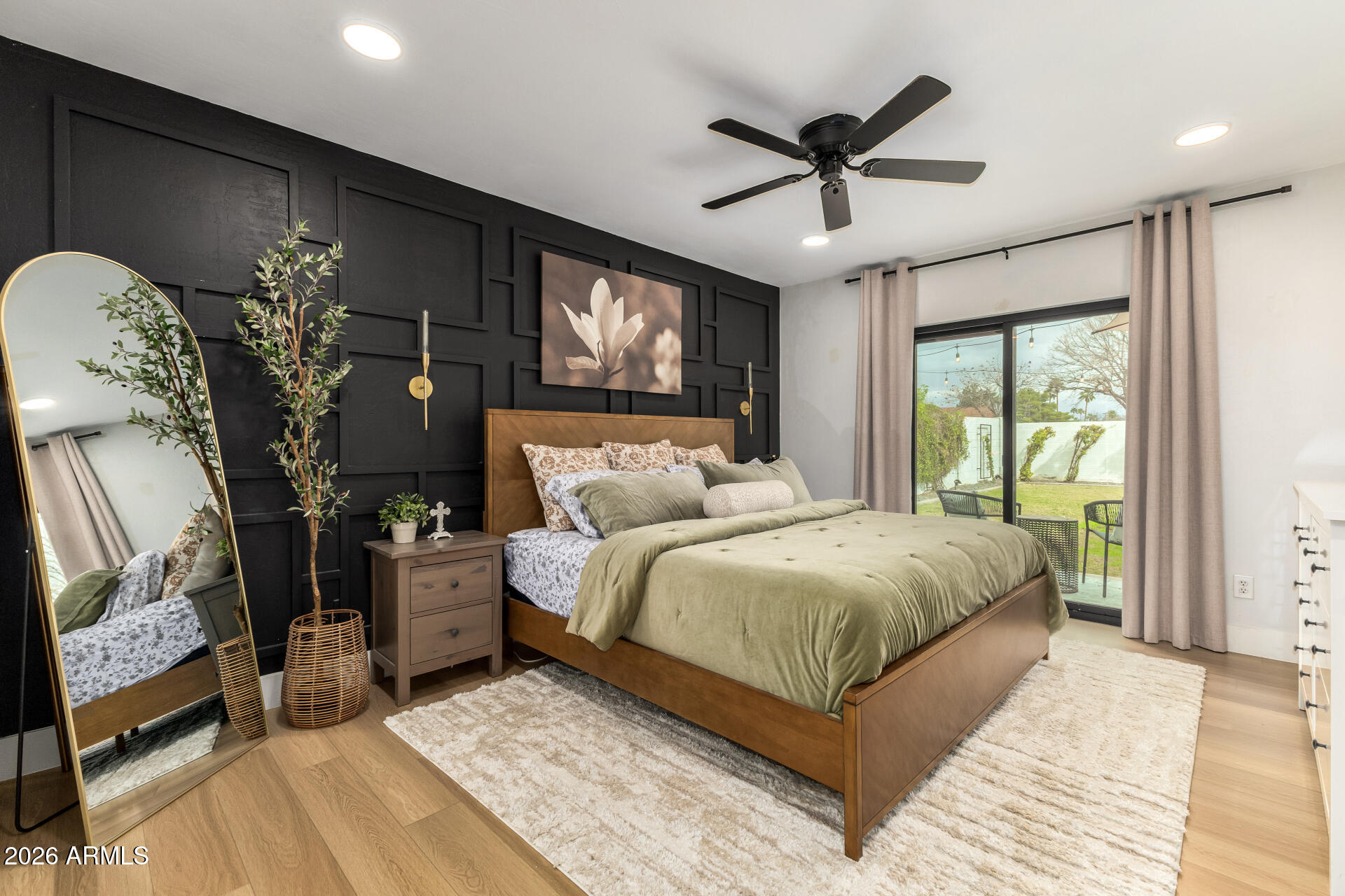 107 S CATALINA Street