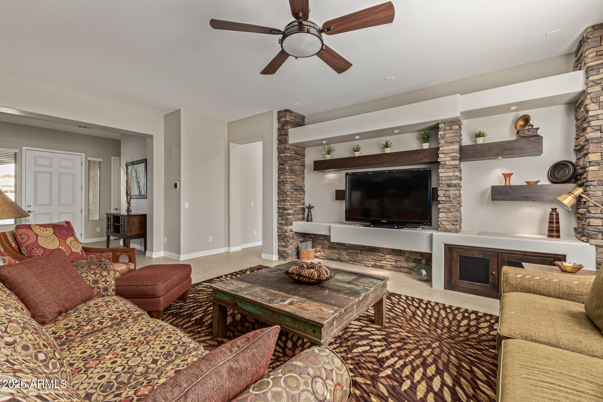 17873 W LAVENDER Lane