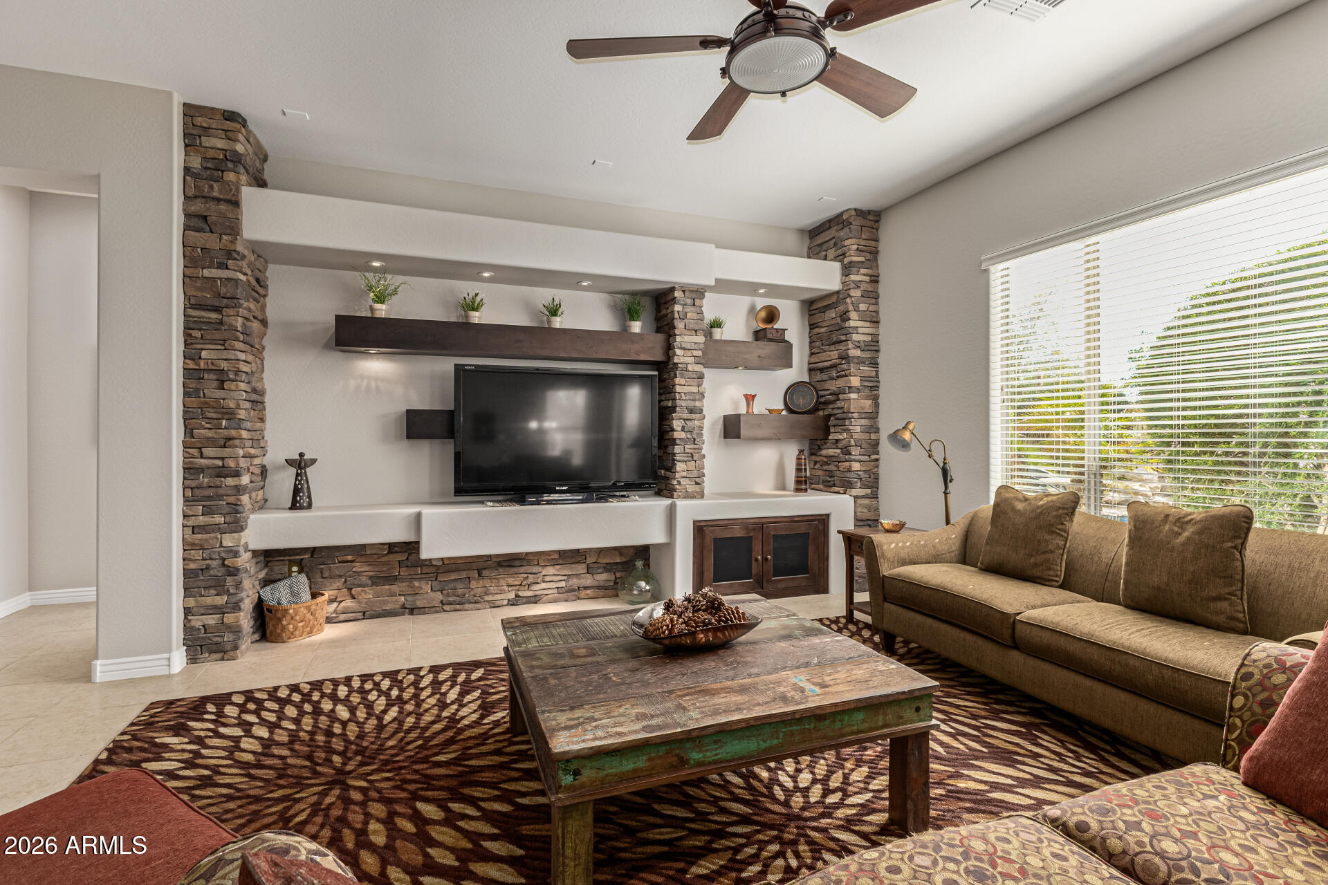 17873 W LAVENDER Lane