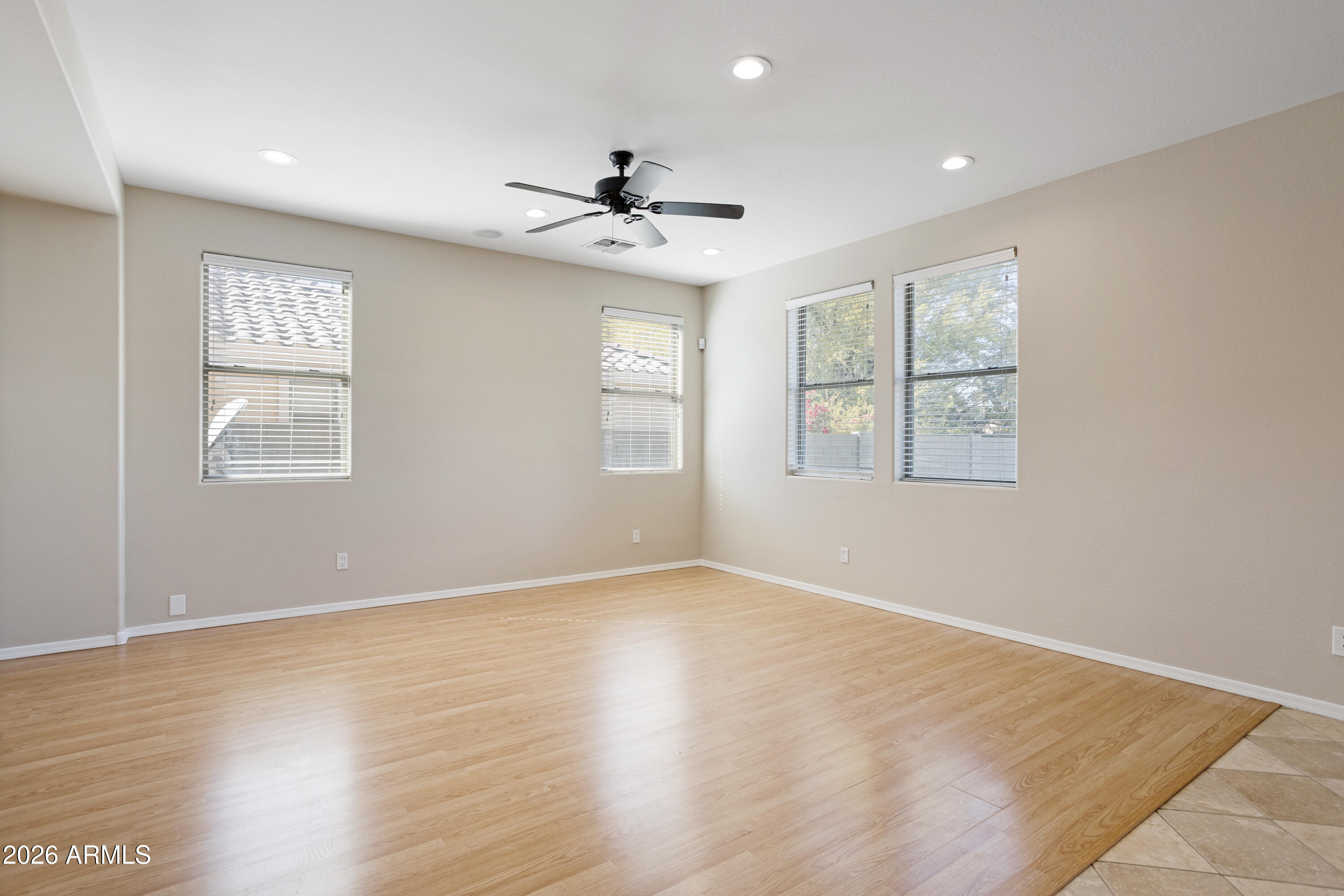 3544 E BARTLETT Drive