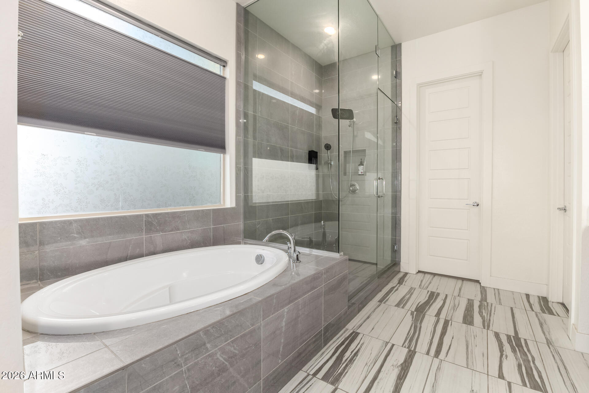 1326 E NARROWLEAF Drive