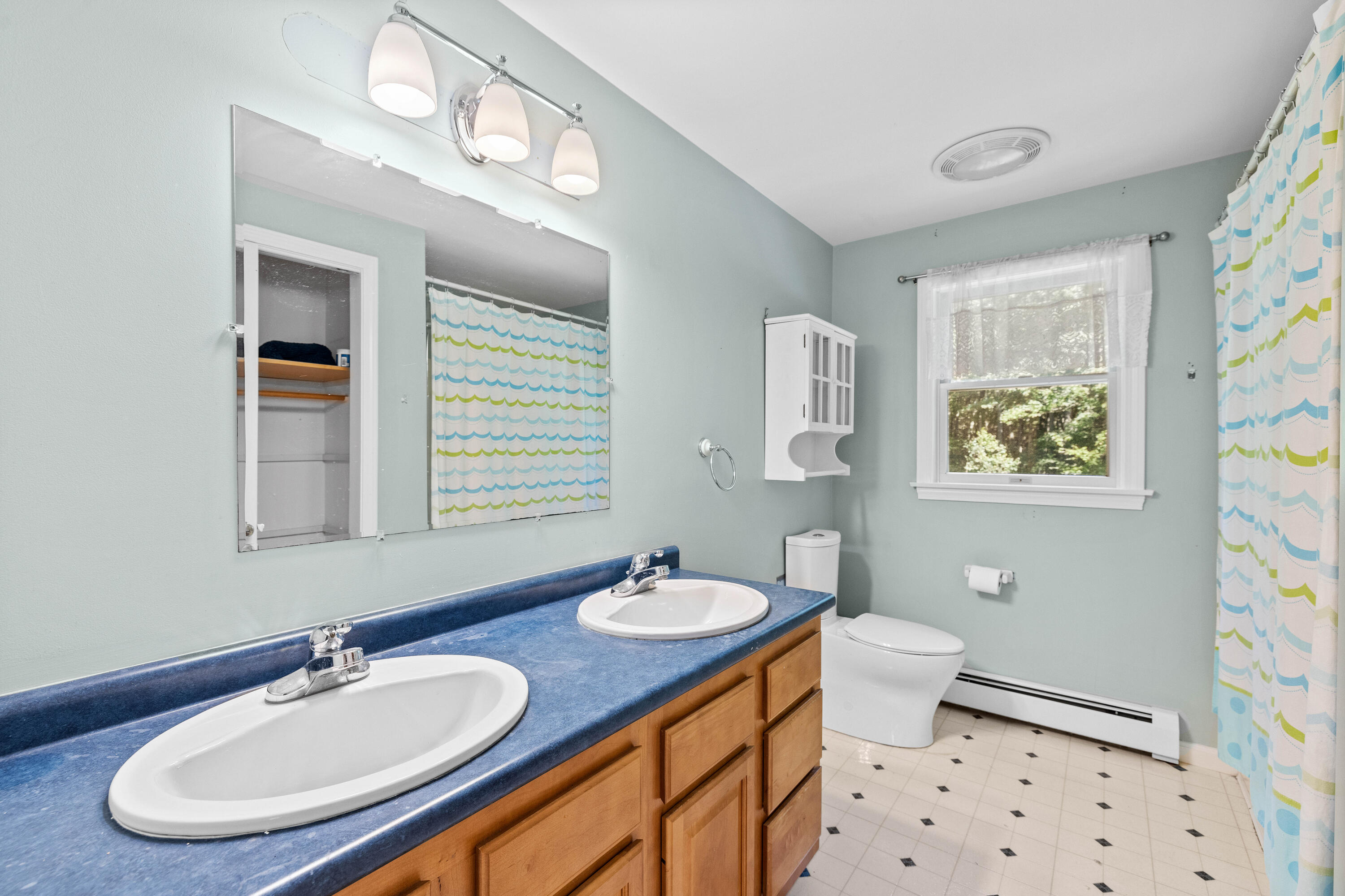 15 Lilac Lane
