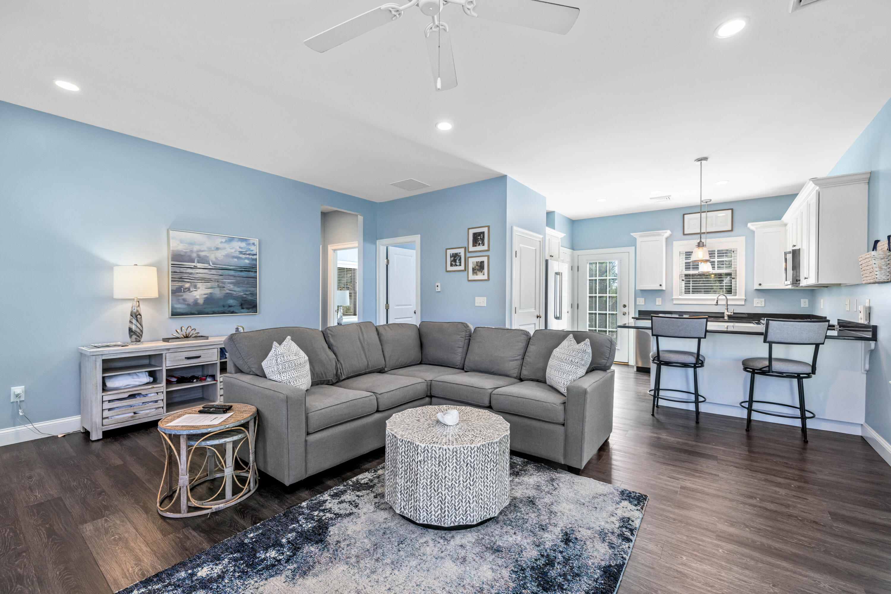 16 Sunrise Lane, 38