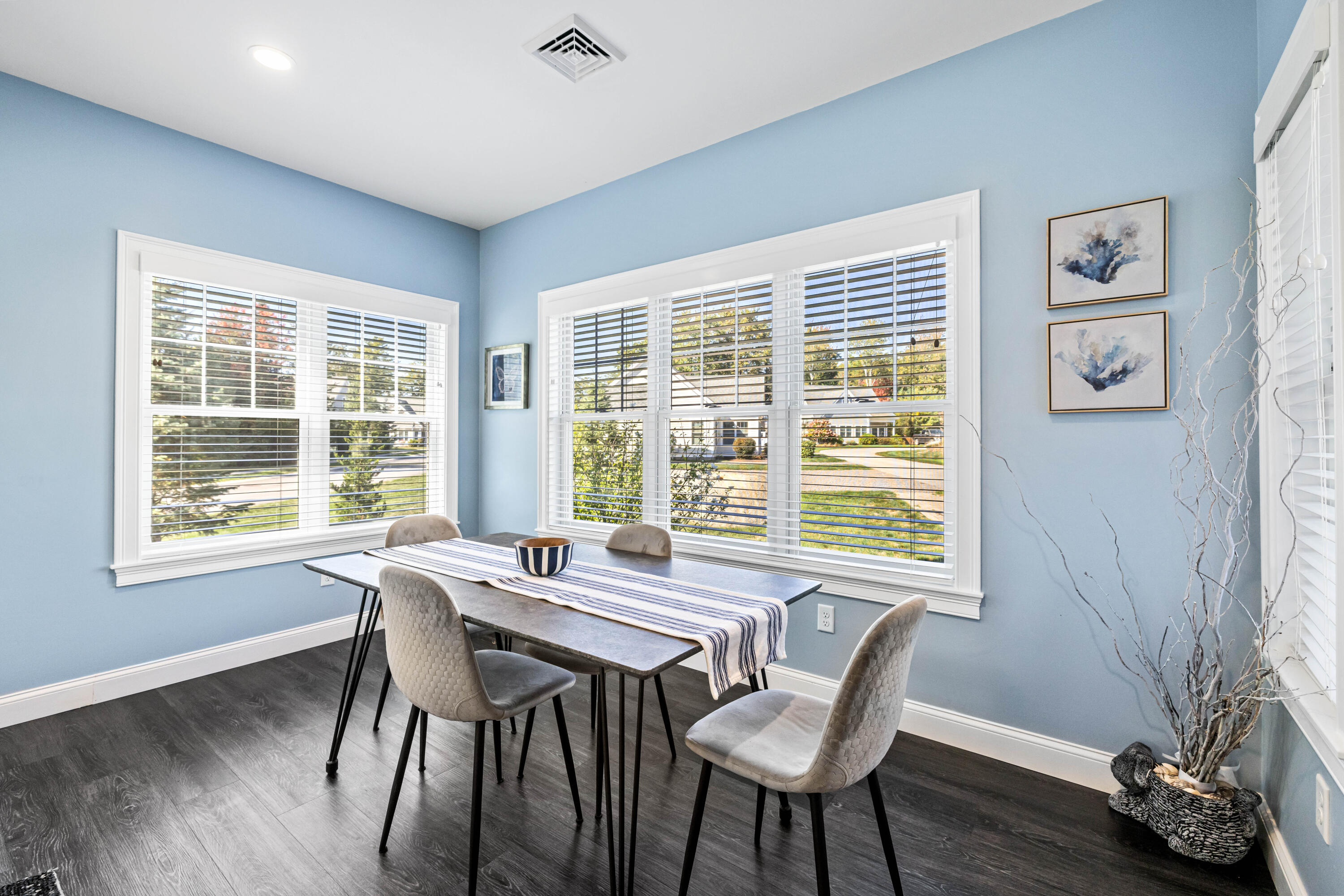 16 Sunrise Lane, 38