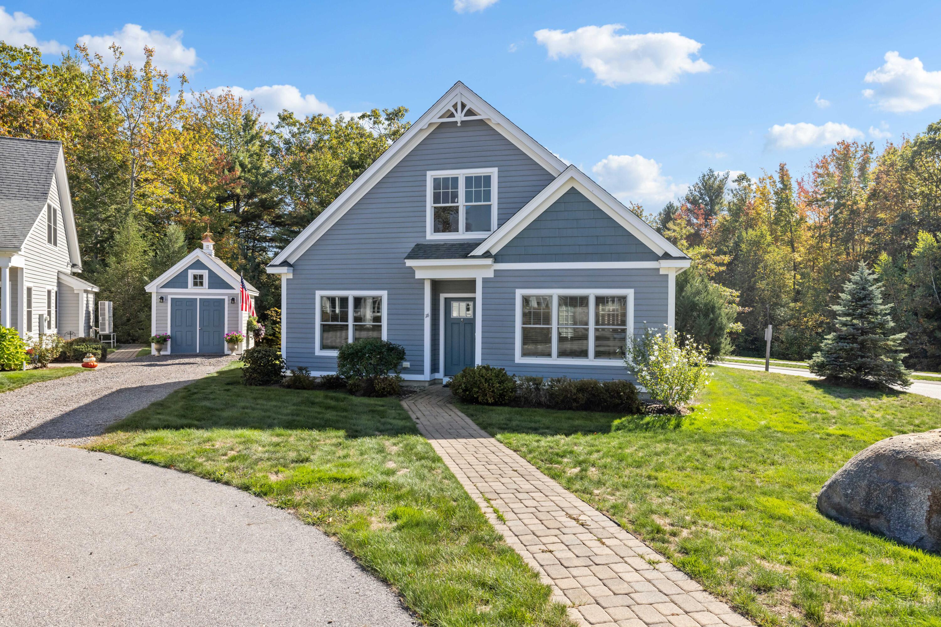 16 Sunrise Lane, 38